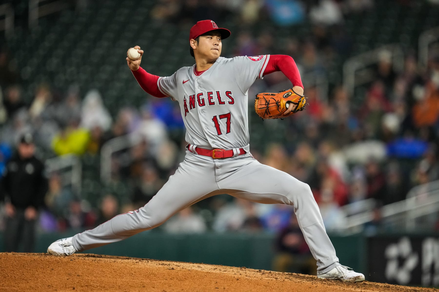 MINNEAPOLIS, MN - SEPTEMBER 23: Shohei Ohtani #17 of the Los Angeles Angels pitches against the Minnesota Twins on September 23, 2022 at Target Field in Minneapolis, Minnesota. (Photo by Brace Hemmelgarn/Minnesota Twins/Getty Images)