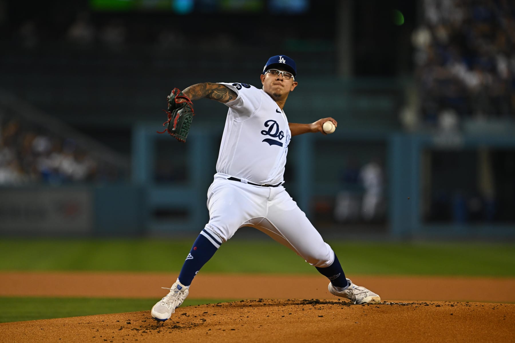 Julio Urías