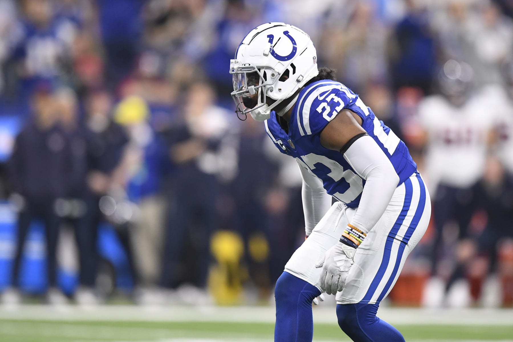 INDIANAPOLIS, IN - JANUARY 06: Indianapolis Colts Cornerback Kenny Moore II (23) defends during the NFL game between the Houston Texans and the Indianapolis Colts on January 6, 2024, at Lucas Oil Stadium in Indianapolis, Indiana. (Photo by Michael Allio/Icon Sportswire via Getty Images) INDIANAPOLIS, IN - JANUARY 06: Indianapolis Colts Cornerback Kenny Moore II (23) defends during the NFL game between the Houston Texans and the Indianapolis Colts on January 6, 2024, at Lucas Oil Stadium in Indianapolis, Indiana. (Photo by Michael Allio/Icon Sportswire via Getty Images)