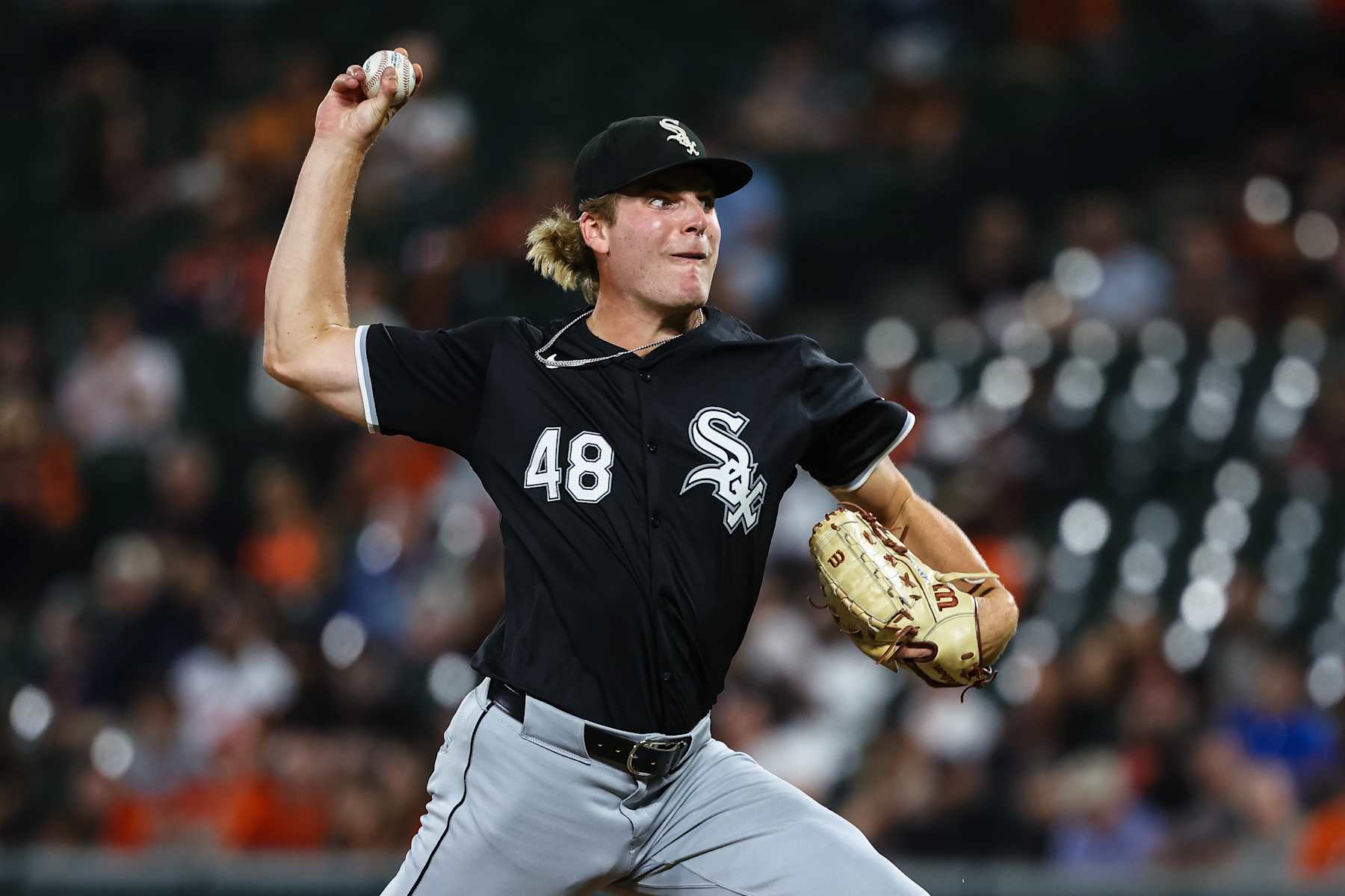 BALTIMORE, MD - SEPTEMBER 04: Jonathan Cannon #48 of the Chicago White Sox pitches against the Baltimore Orioles during the sixth inning at Oriole Park at Camden Yards on September 4, 2024 in Baltimore, Maryland. (Photo by Scott Taetsch/Getty Images)