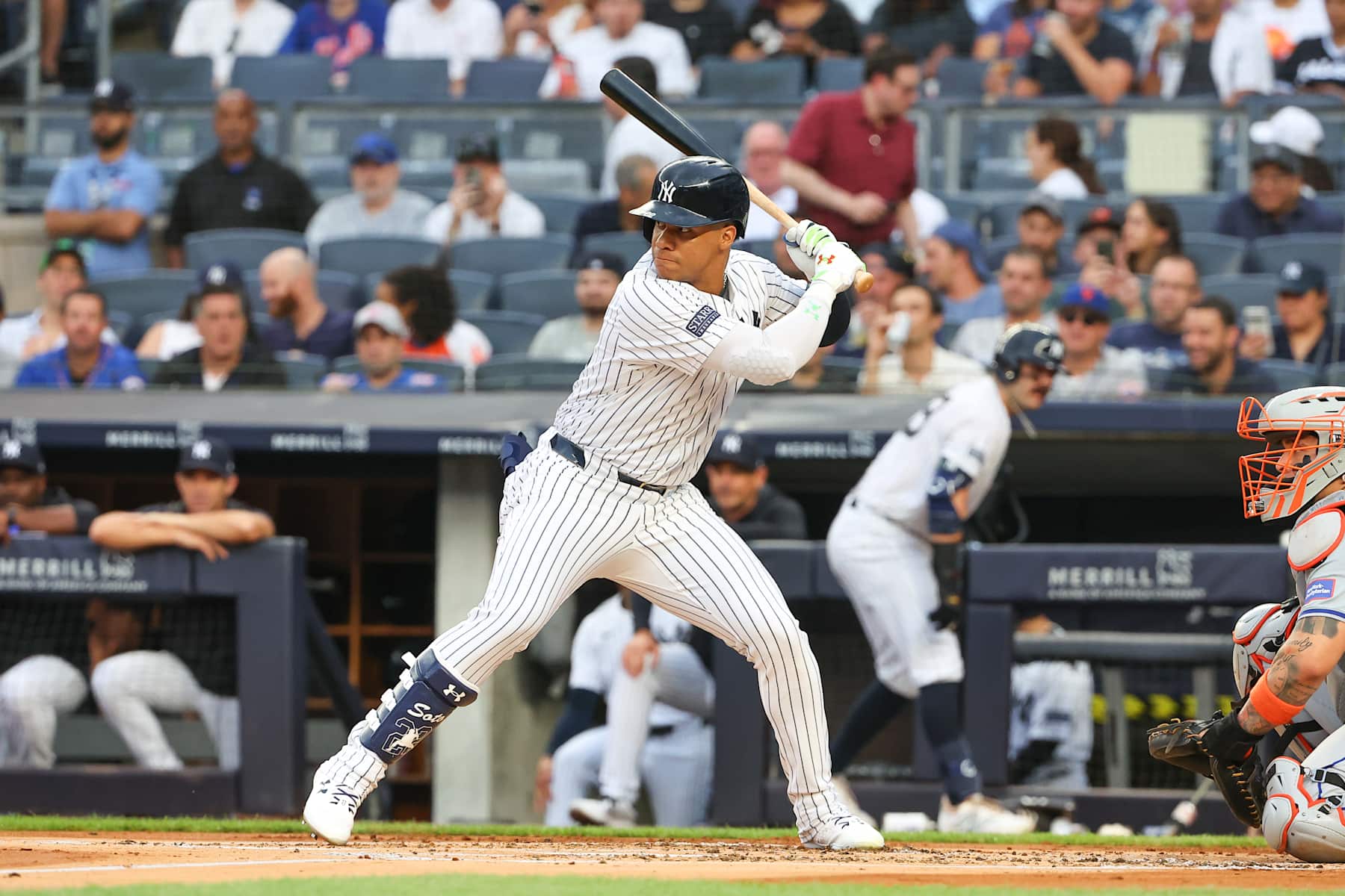 BRONX, NY - JULY 24:  Juan Soto #22 of the New York Yankees at bat during the game against the New York Mets on July 24, 2024 at Yankee Stadium in the Bronx, New York.   (Photo by Rich Graessle/Icon Sportswire via Getty Images)