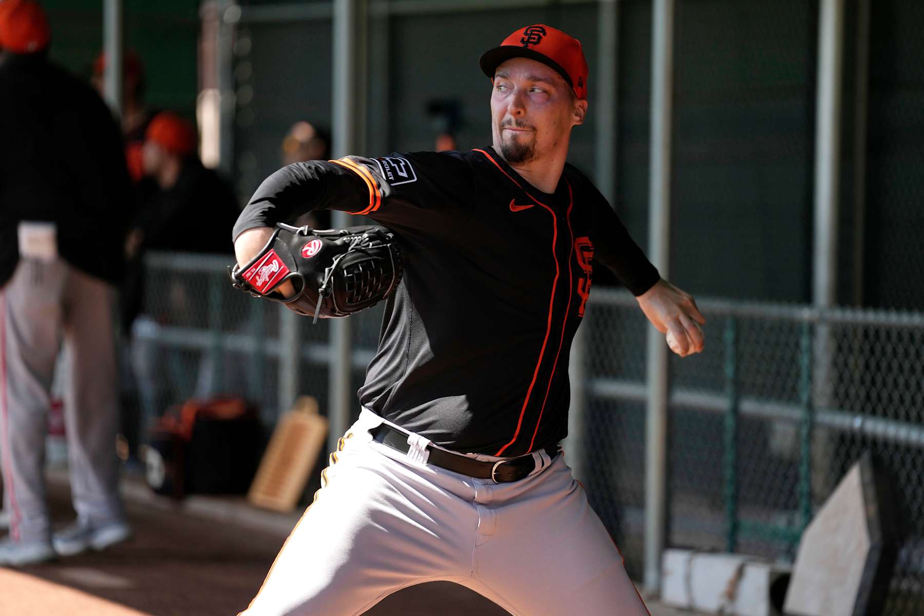SCOTTSDALE, ARIZONA - MARCH 21: Blake Snell (7) of the San Francisco Giants throws a bullpen session at Scottsdale Stadium on March 21, 2024 in San Francisco, California. (Photo by Andy Kuno/San Francisco Giants/Getty Images)
