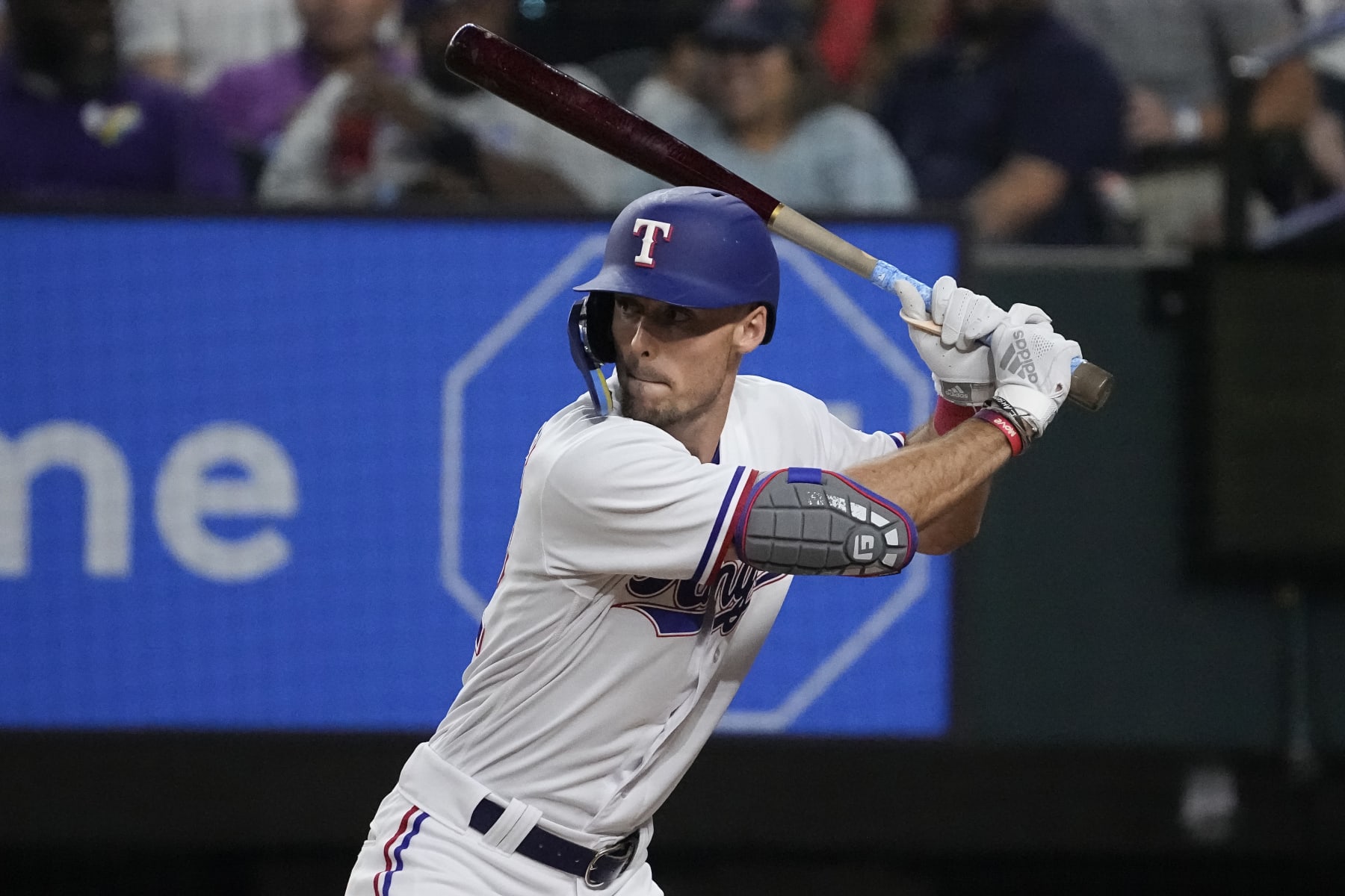 ARLINGTON, TEXAS - SEPTEMBER 19: Evan Carter #32 of the Texas Rangers waits for a pitch during the sixth inning against the Boston Red Sox at Globe Life Field on September 19, 2023 in Arlington, Texas. (Photo by Sam Hodde/Getty Images)
