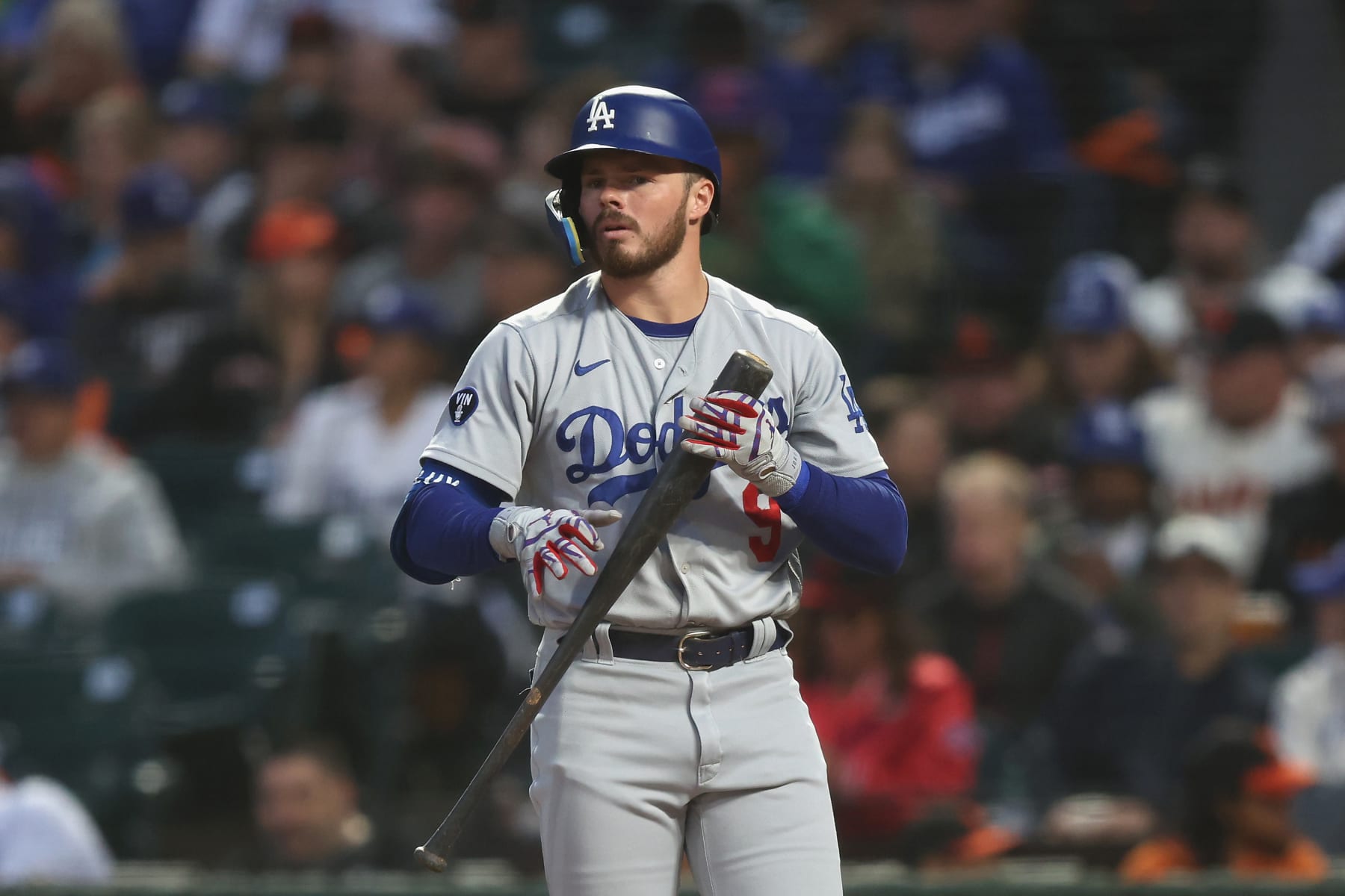 SAN FRANCISCO, CALIFORNIA - SEPTEMBER 17: Gavin Lux #9 of the Los Angeles Dodgers looks on while at bat against the San Francisco Giants at Oracle Park on September 17, 2022 in San Francisco, California. (Photo by Lachlan Cunningham/Getty Images)