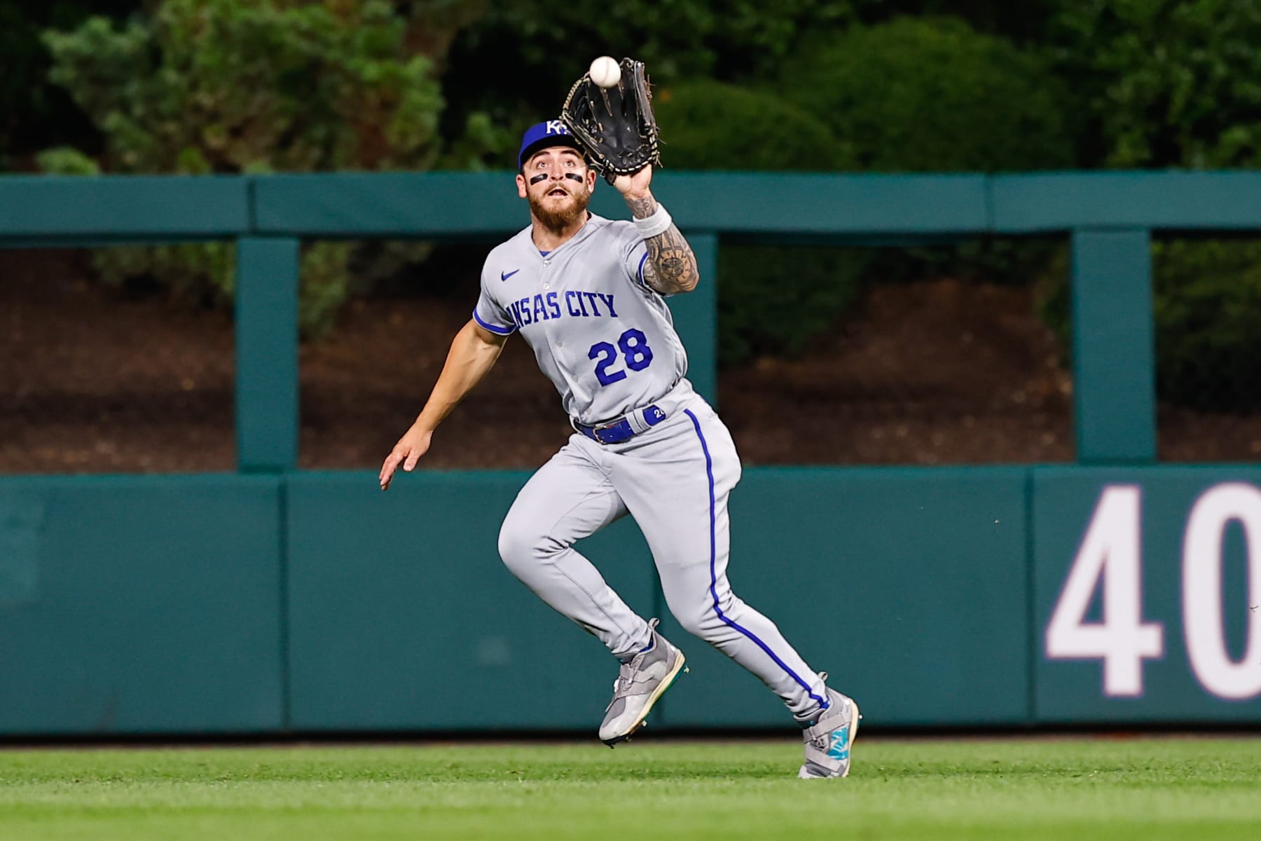 PHILADELPHIA, PA - AUGUST 04:  Kyle Isbel #28 of the Kansas City Royals makes a catch during the game against the Philadelphia Phillies on August 4, 2023 at Citizens Bank Park in Philadelphia, Pennsylvania.  (Photo by Rich Graessle/Icon Sportswire via Getty Images)