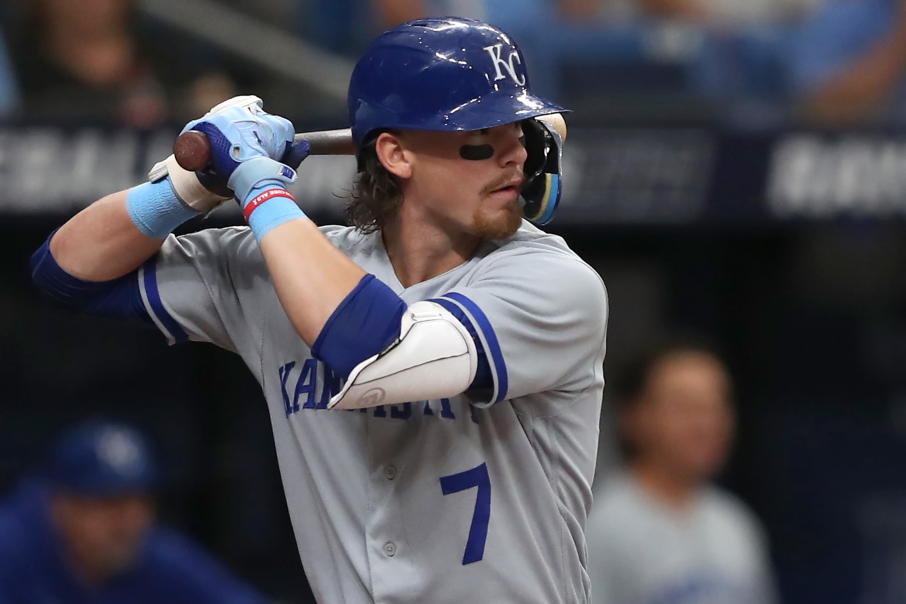 ST. PETERSBURG, FL - June 25: Kansas City Royals Shortstop Bobby Witt Jr. (7) at bat during the MLB regular season game between the Los Angeles Dodgers and the Tampa Bay Rays on June 25, 2023, at Tropicana Field in St. Petersburg, FL. (Photo by Cliff Welch/Icon Sportswire via Getty Images)