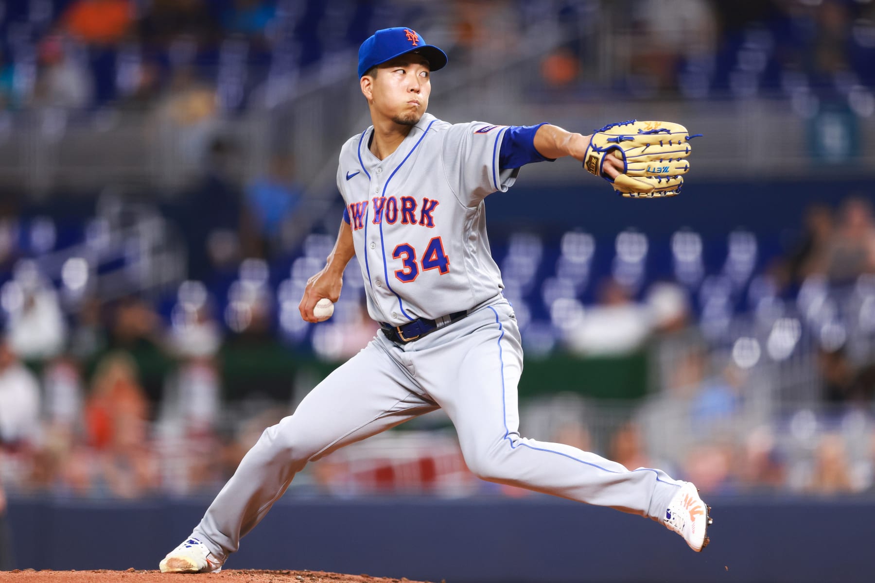 MIAMI, FLORIDA - SEPTEMBER 20: Kodai Senga #34 of the New York Mets pitches against the Miami Marlins during the second inning of the game at loanDepot park on September 20, 2023 in Miami, Florida. (Photo by Megan Briggs/Getty Images)