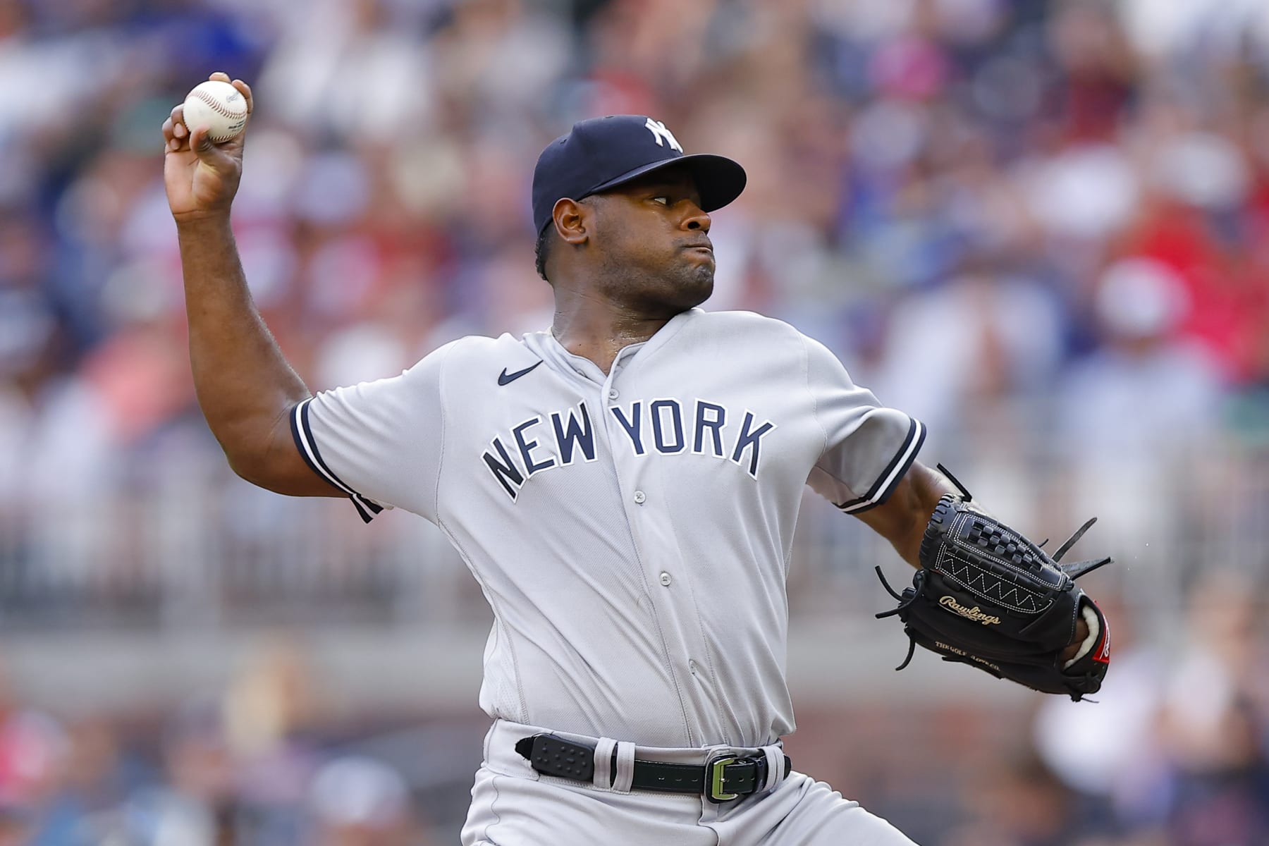 ATLANTA, GEORGIA - AUGUST 15: Luis Severino #40 of the New York Yankees pitches during the first inning against the Atlanta Braves at Truist Park on August 15, 2023 in Atlanta, Georgia. (Photo by Todd Kirkland/Getty Images)