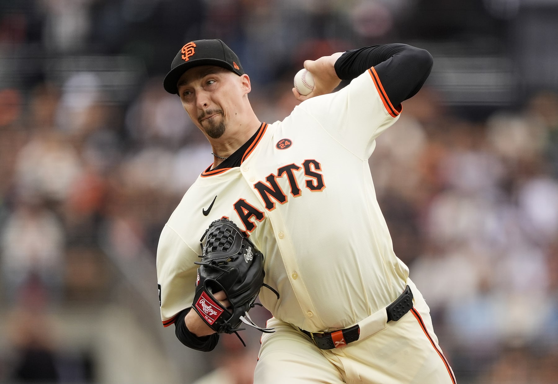 SAN FRANCISCO, CALIFORNIA - JULY 27: Blake Snell #7 of the San Francisco Giants pitches against the Colorado Rockies in the top of the first inning of game one of a doubleheader at Oracle Park on July 27, 2024 in San Francisco, California. (Photo by Thearon W. Henderson/Getty Images)