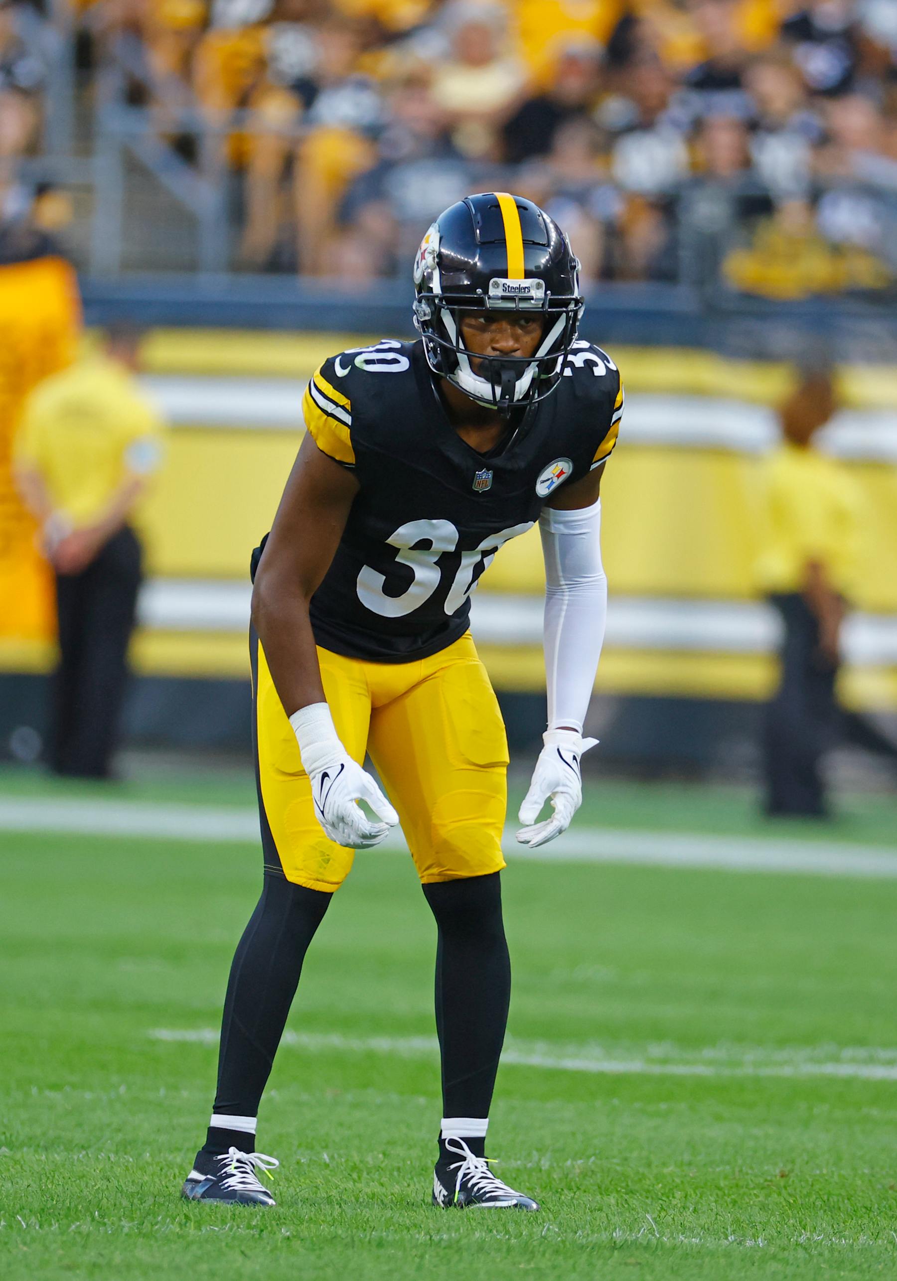 PITTSBURGH, PA - AUGUST 09:  Beanie Bishop Jr. #30 of the Pittsburgh Steelers in action against the Houston Texans on August 9, 2024 at Acrisure Stadium in Pittsburgh, Pennsylvania.  (Photo by Justin K. Aller/Getty Images)