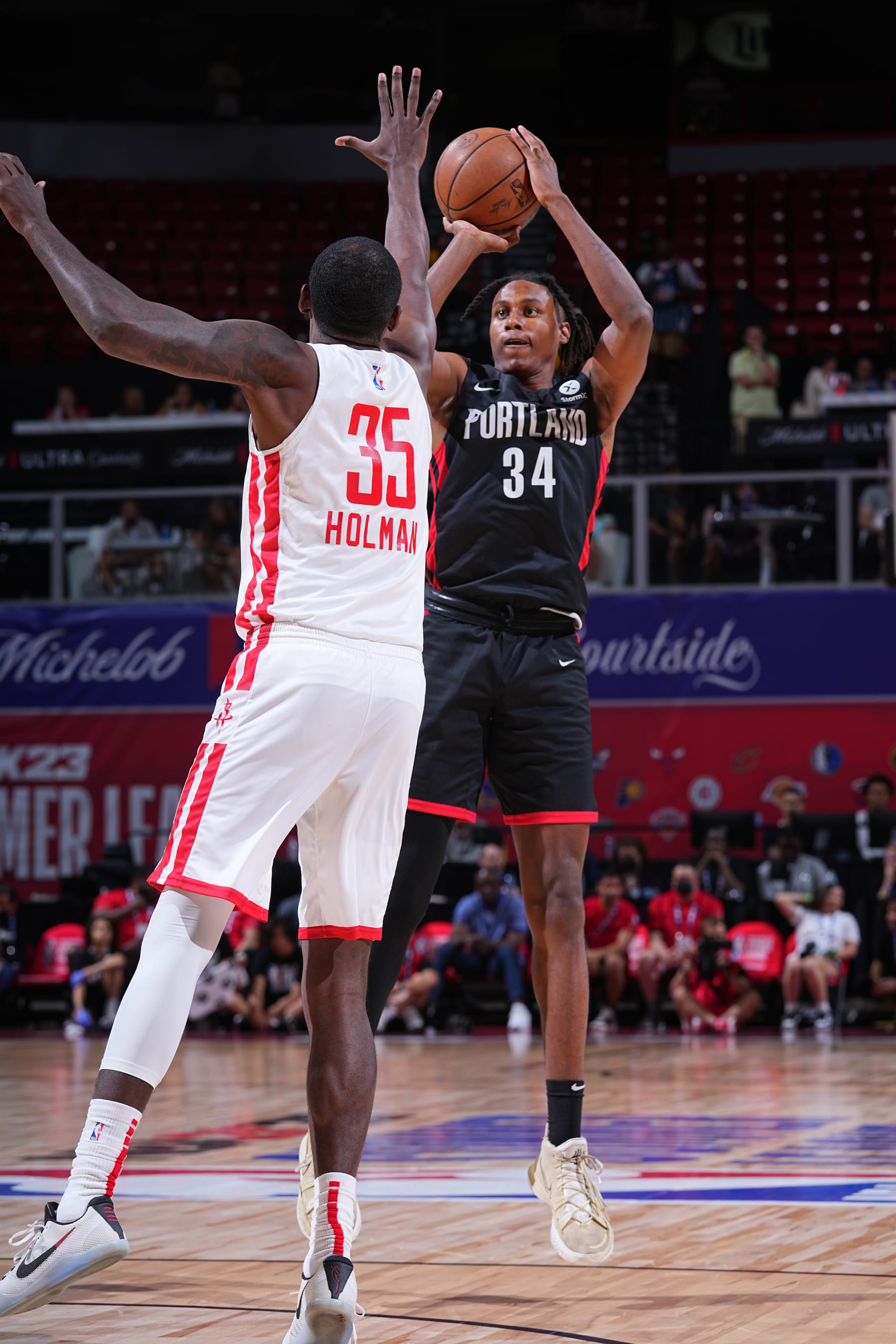 LAS VEGAS, NV - JULY 14: Jabari Walker #34 of the Portland Trail Blazers shoots the ball during the game against the Houston Rockets during the 2022 Las Vegas Summer League on July 14, 2022 at the Thomas & Mack Center in Las Vegas, Nevada NOTE TO USER: User expressly acknowledges and agrees that, by downloading and/or using this Photograph, user is consenting to the terms and conditions of the Getty Images License Agreement. Mandatory Copyright Notice: Copyright 2022 NBAE (Photo by Bart Young/NBAE via Getty Images)