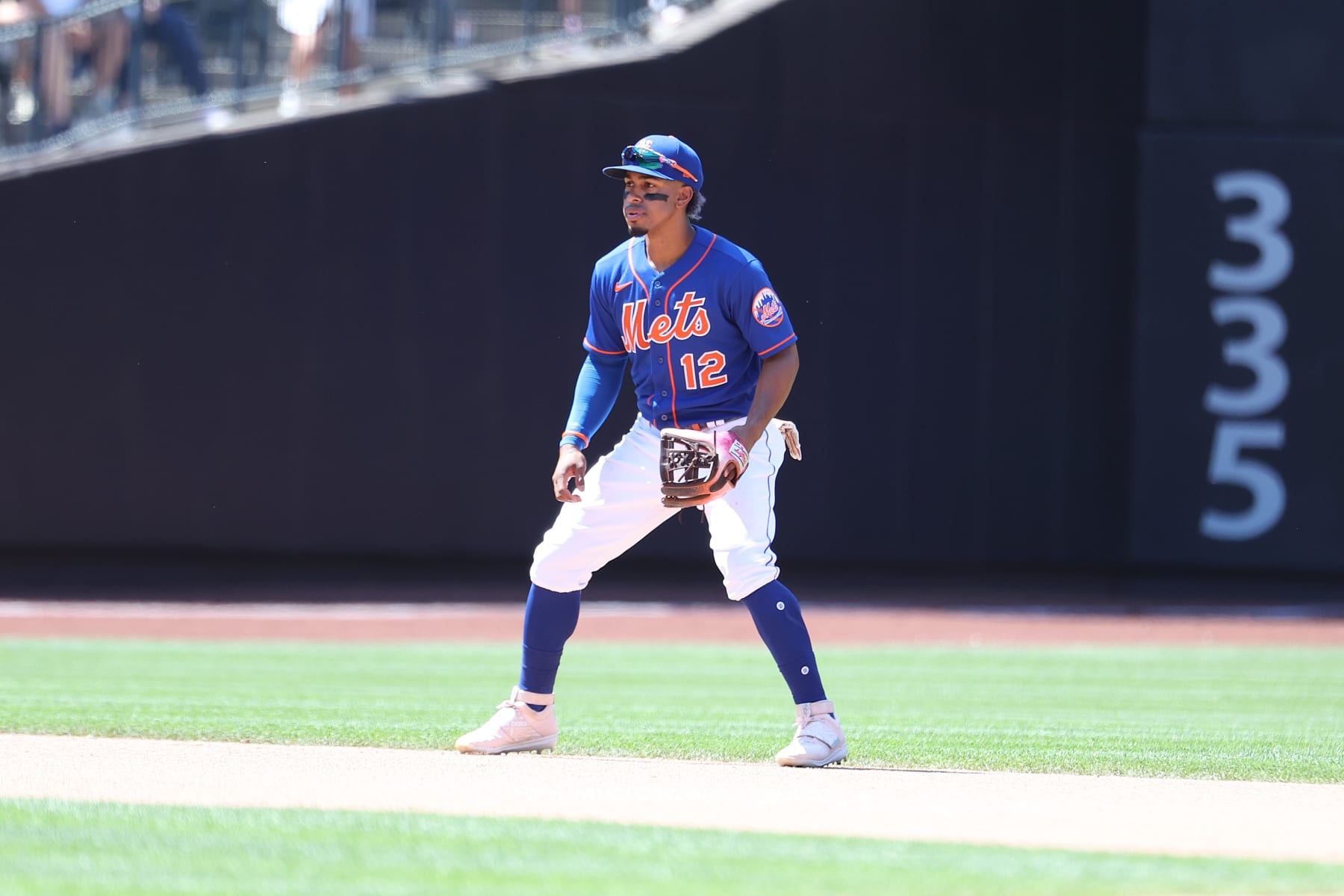 NEW YORK, NEW YORK - JUNE 29:  Francisco Lindor #12 of the New York Mets in action against the Houston Astros during their game at Citi Field on June 29, 2022 in New York City. (Photo by Al Bello/Getty Images)