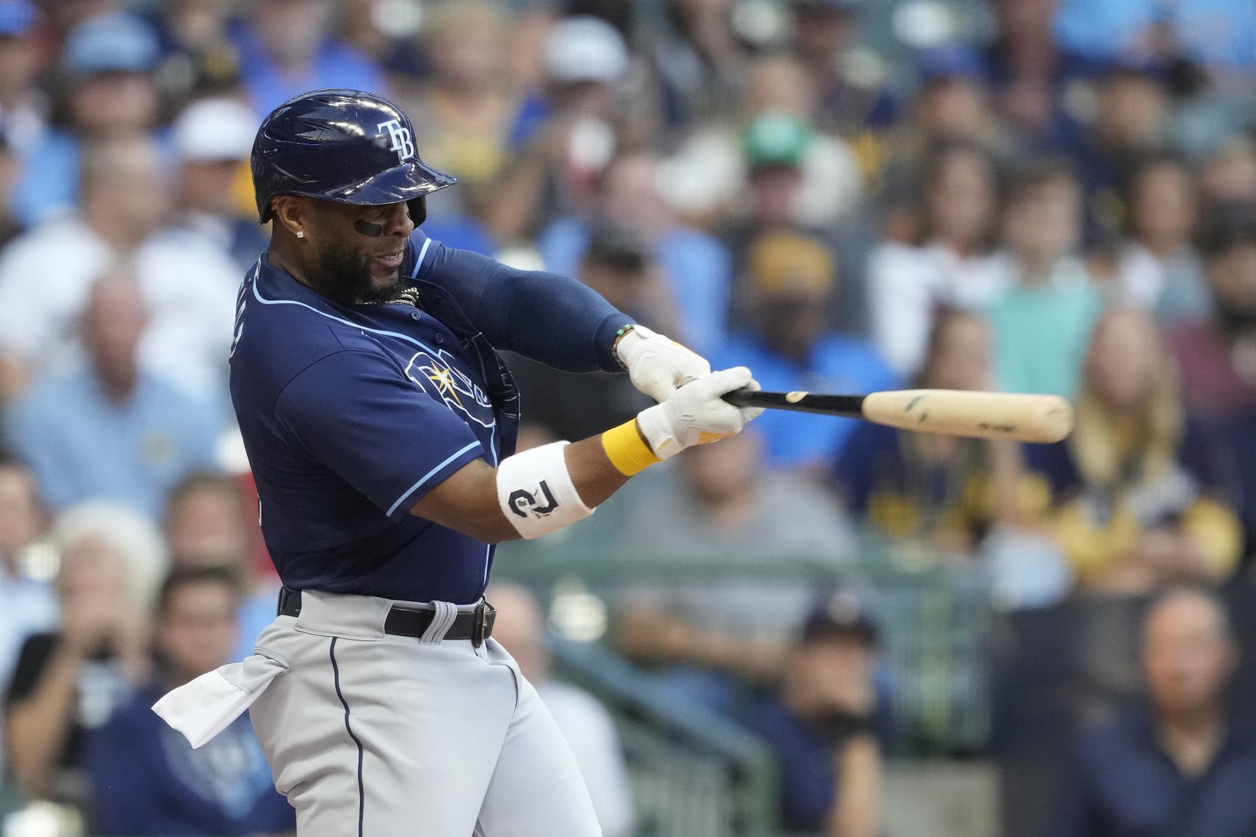 MILWAUKEE, WISCONSIN - AUGUST 09: Yandy Diaz #2 of the Tampa Bay Rays bats against the Milwaukee Brewers in the first inning at American Family Field on August 09, 2022 in Milwaukee, Wisconsin. (Photo by Patrick McDermott/Getty Images)