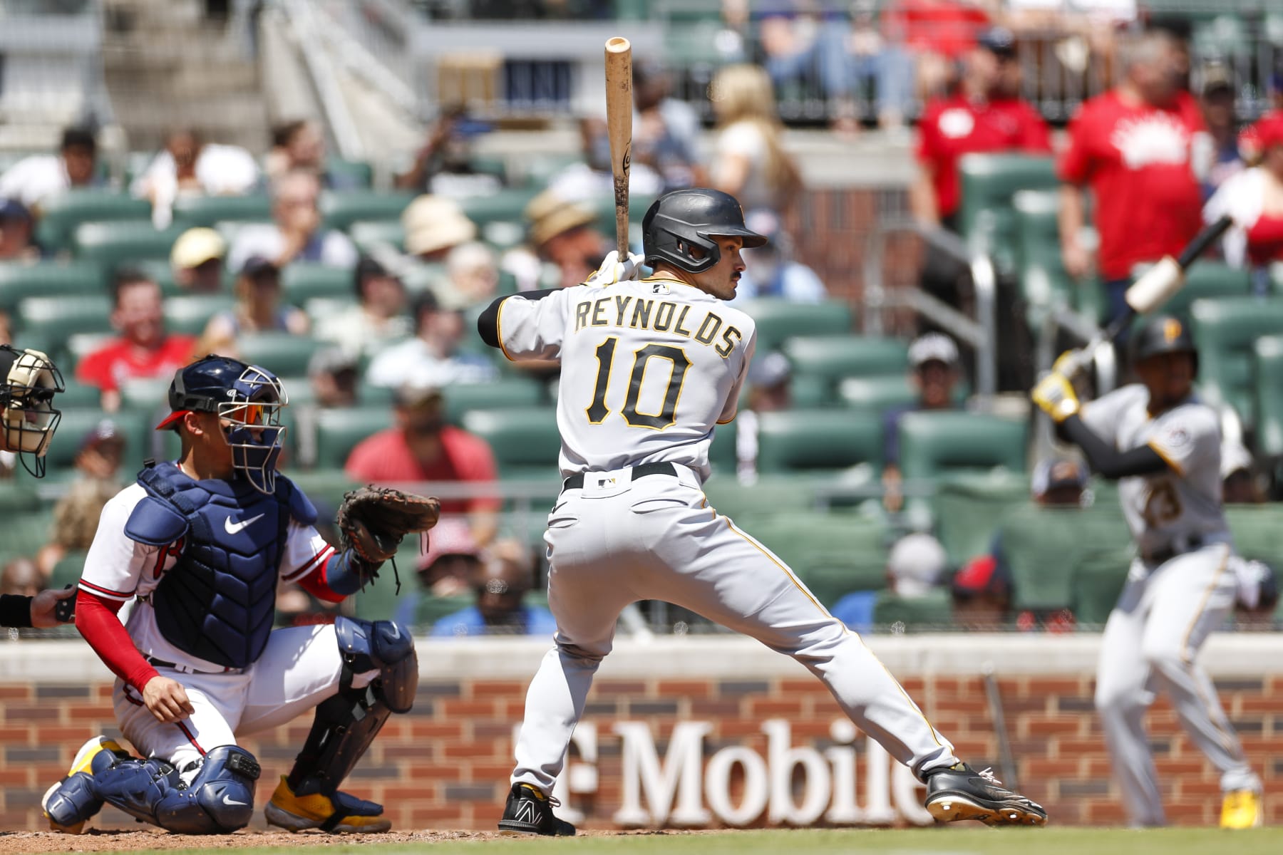 ATLANTA, GA - JUNE 12: Pittsburgh Pirates center fielder Bryan Reynolds (10) waits for the pitch during a regular season game between the Pittsburgh Pirates and Atlanta Braves on June 12, 2022, at Truist Park in Atlanta, GA. (Photo by Brandon Sloter/Icon Sportswire via Getty Images)