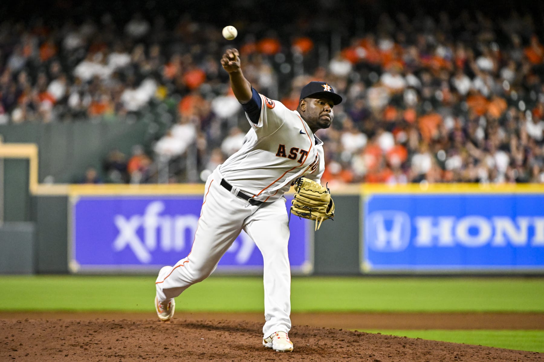 HOUSTON, TEXAS - MAY 02: Hector Neris #50 of the Houston Astros pitches against the San Francisco Giants at Minute Maid Park on May 02, 2023 in Houston, Texas. (Photo by Logan Riely/Getty Images)