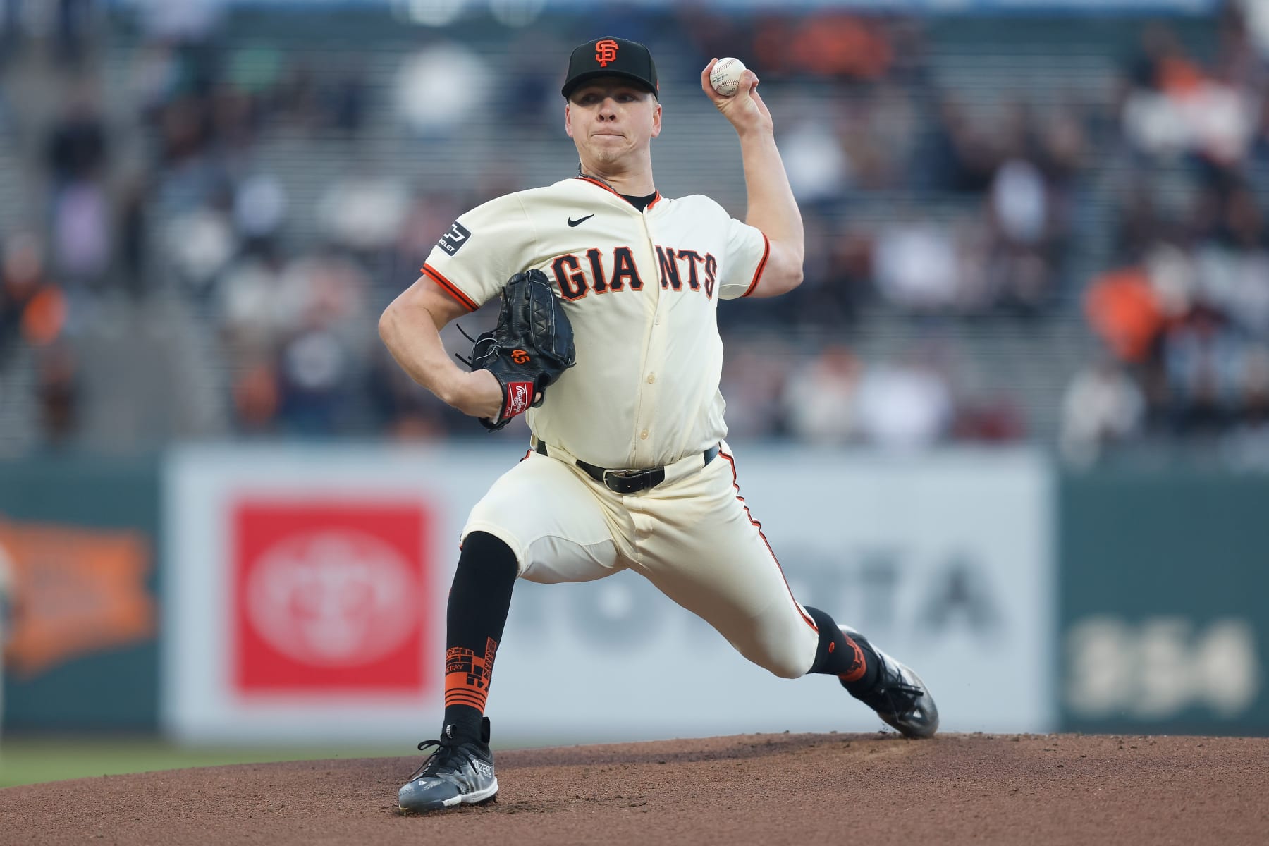 SAN FRANCISCO, CALIFORNIA - APRIL 09: Kyle Harrison #45 of the San Francisco Giants pitches in the top of the first inning against the Washington Nationals at Oracle Park on April 09, 2024 in San Francisco, California. (Photo by Lachlan Cunningham/Getty Images)