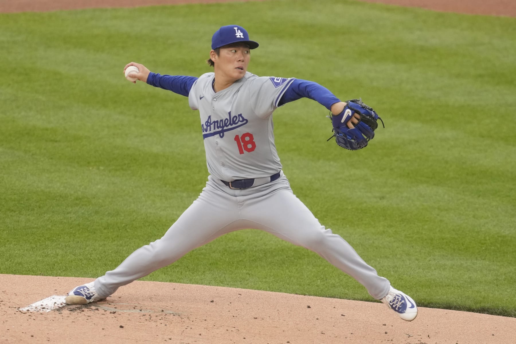 WASHINGTON, DC - APRIL 25:  Yoshinobu Yamamoto #18 of the Los Angeles Dodgers pitches in the first inning during a baseball game against the Washington Nationals at Nationals Park on April 25, 2024 in Washington, DC.  (Photo by Mitchell Layton/Getty Images)