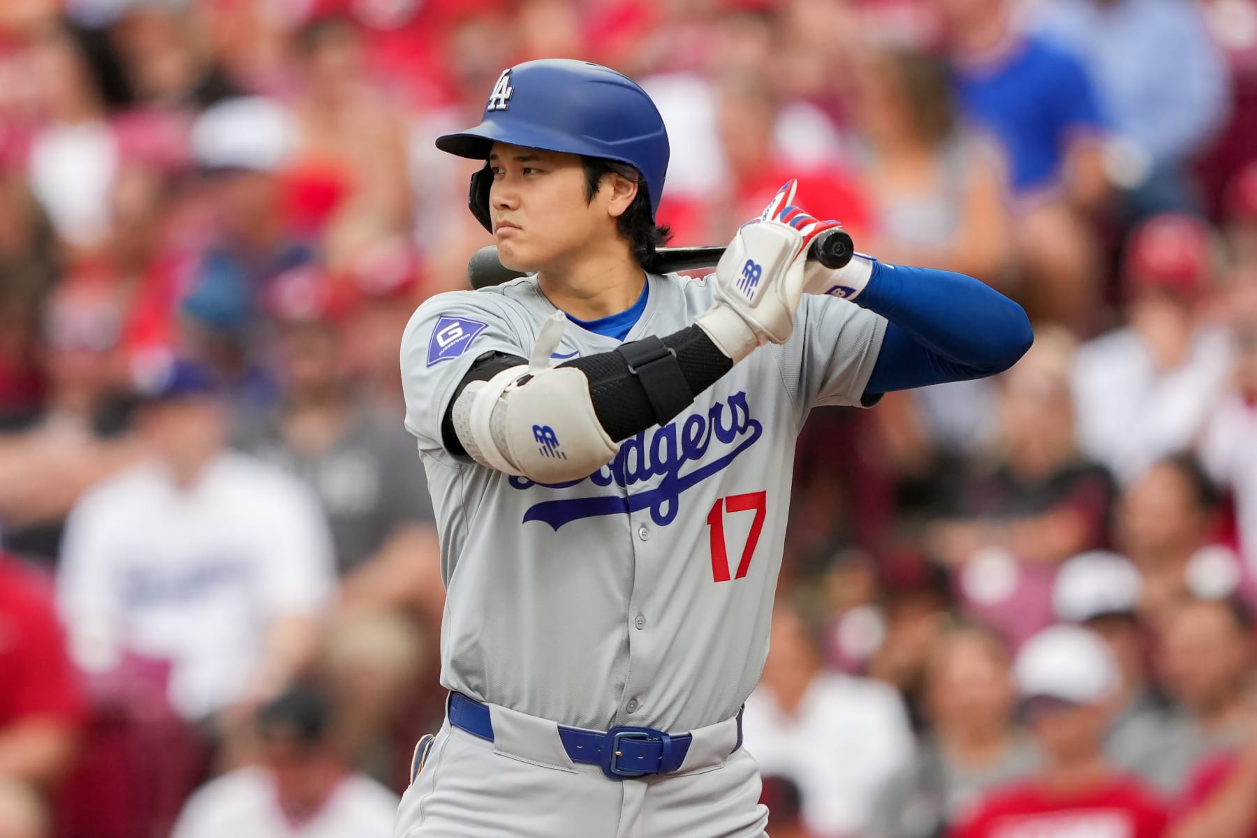 CINCINNATI, OHIO - MAY 26: Shohei Ohtani #17 of the Los Angeles Dodgers bats in the fourth inning against the Cincinnati Reds at Great American Ball Park on May 26, 2024 in Cincinnati, Ohio. (Photo by Dylan Buell/Getty Images)