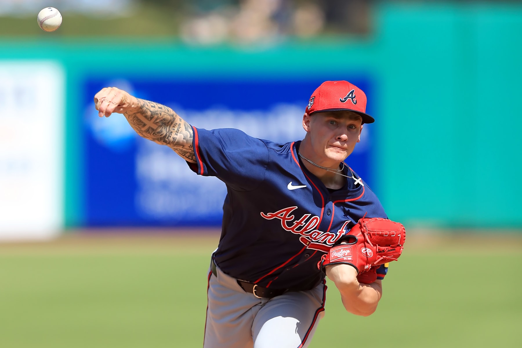 CLEARWATER, FL - FEBRUARY 28: Atlanta Braves Pitcher AJ Smith-Shawver (32) delivers a pitch to the place during the spring training game between the Atlanta Braves and the Philadelphia Phillies on February 28, 2024 at BayCare Ballpark in Clearwater, Florida. (Photo by Cliff Welch/Icon Sportswire via Getty Images)