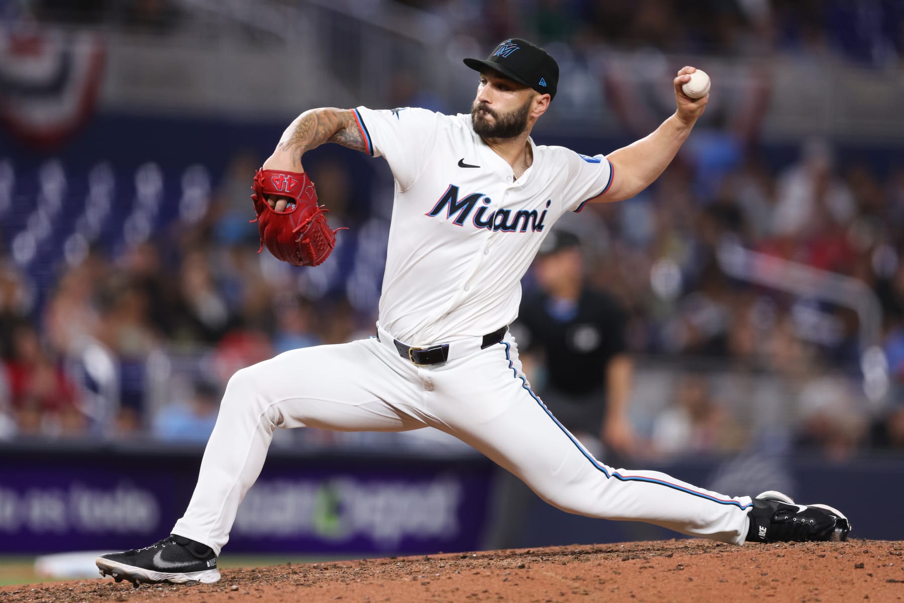 MIAMI, FLORIDA - APRIL 01: Tanner Scott #66 of the Miami Marlins pitches against the Los Angeles Angels during the eighth inning of the game at loanDepot park on April 01, 2024 in Miami, Florida. (Photo by Megan Briggs/Getty Images)