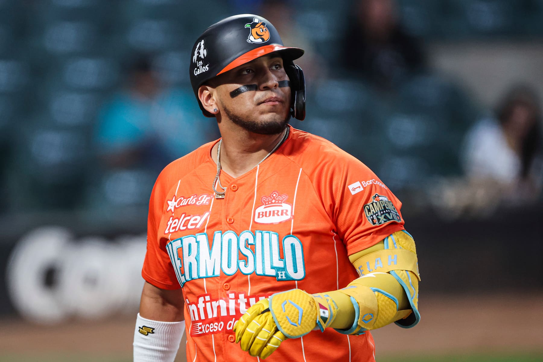HERMOSILLO, MEXICO - DECEMBER 15: Isaac Paredes designated hitter for the Naranjeros de Hermosillo looks on in the second inning, during a Liga Arco Mexicana del Pacifico game between Cañeros and Naranjeros at estadio Fernando Valenzuela on December 15, 2024 in Hermosillo, Mexico.  (Photo by Luis Gutierrez/Norte Photo/Getty Images)