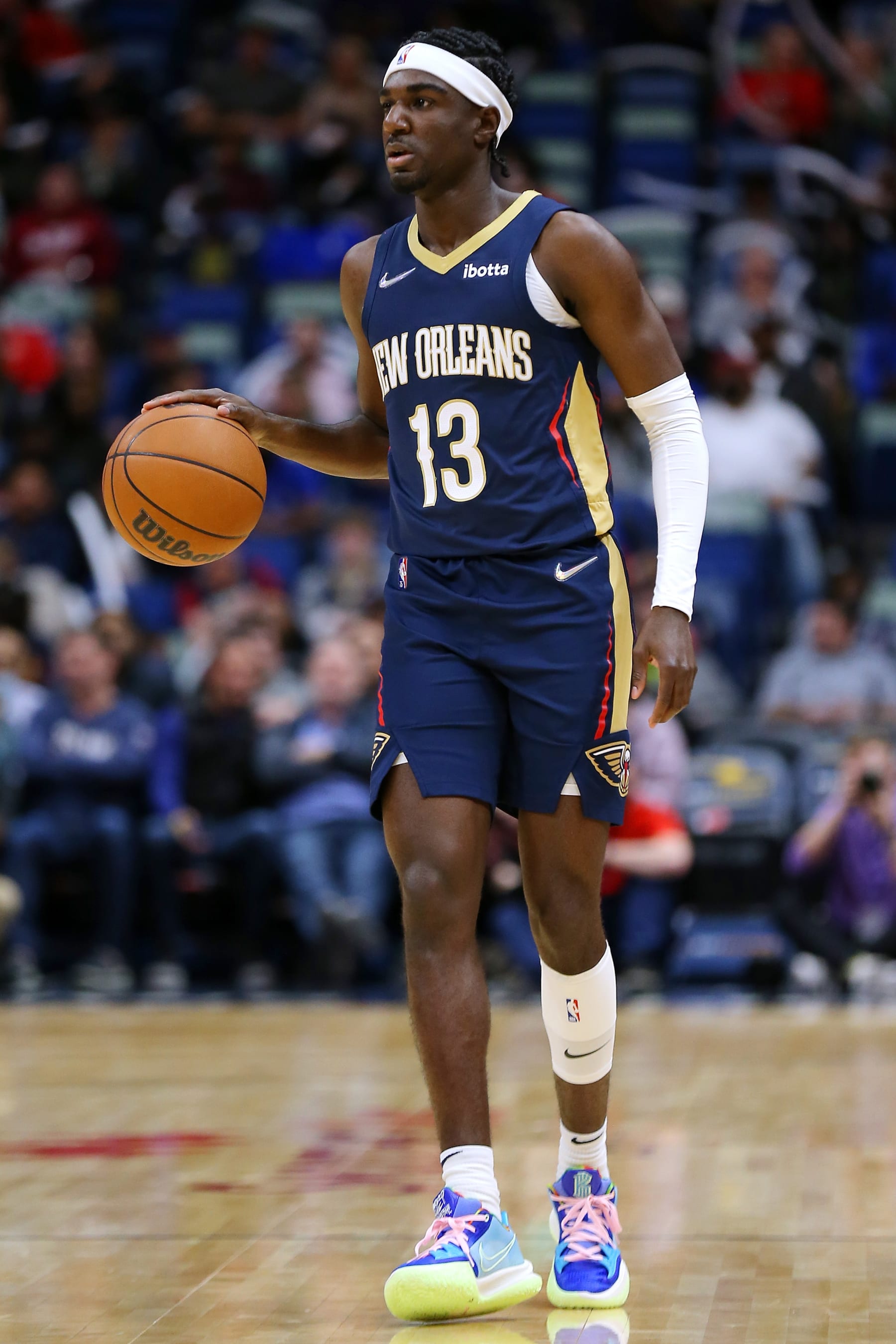 NEW ORLEANS, LOUISIANA - DECEMBER 01: Kira Lewis Jr. #13 of the New Orleans Pelicans drives with the ball against the Dallas Mavericks during the first half at Smoothie King Center on December 01, 2021 in New Orleans, Louisiana. NOTE TO USER: User expressly acknowledges and agrees that, by downloading and or using this Photograph, user is consenting to the terms and conditions of the Getty Images License Agreement. (Photo by Jonathan Bachman/Getty Images)