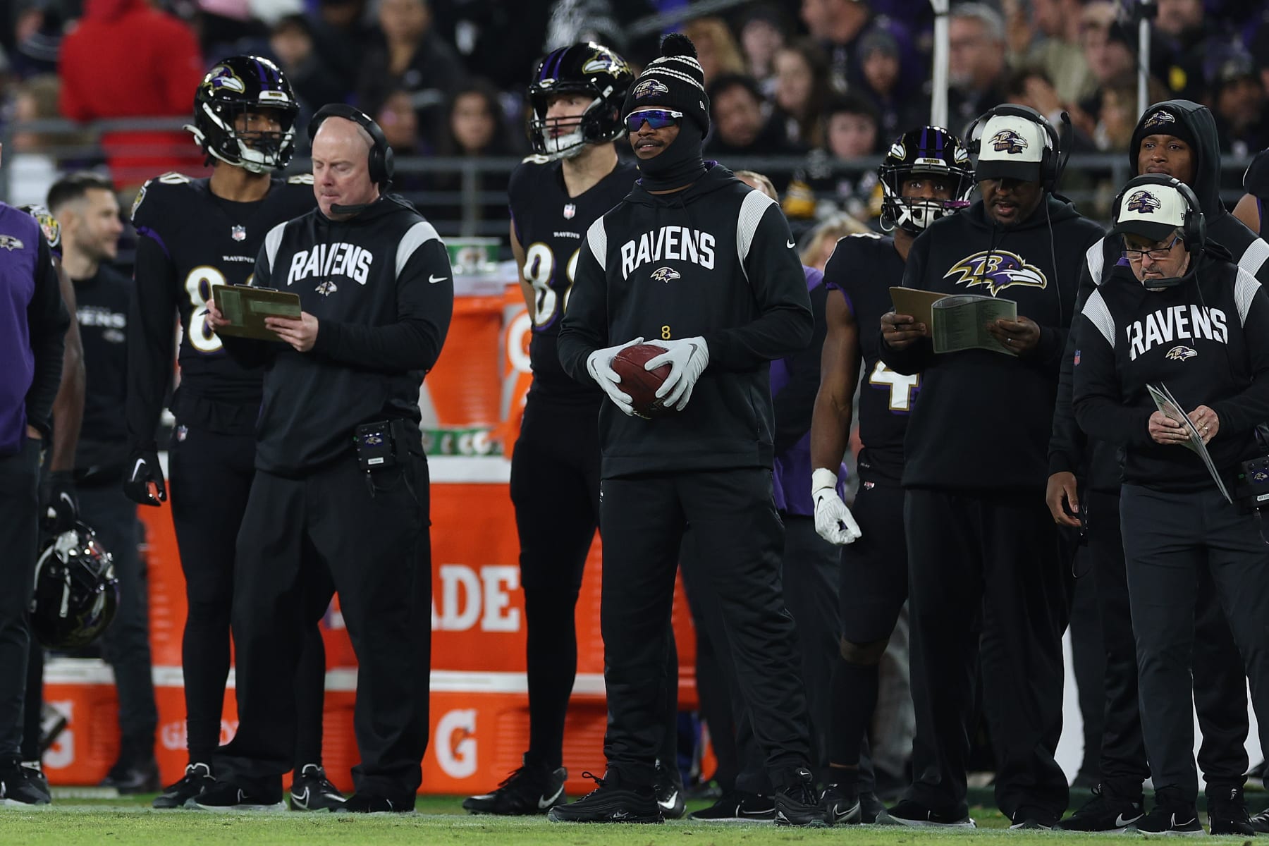 BALTIMORE, MARYLAND - JANUARY 01: Lamar Jackson #8 of the Baltimore Ravens (C) looks on against the Pittsburgh Steelers during the second quarter at M&T Bank Stadium on January 01, 2023 in Baltimore, Maryland. (Photo by Rob Carr/Getty Images)