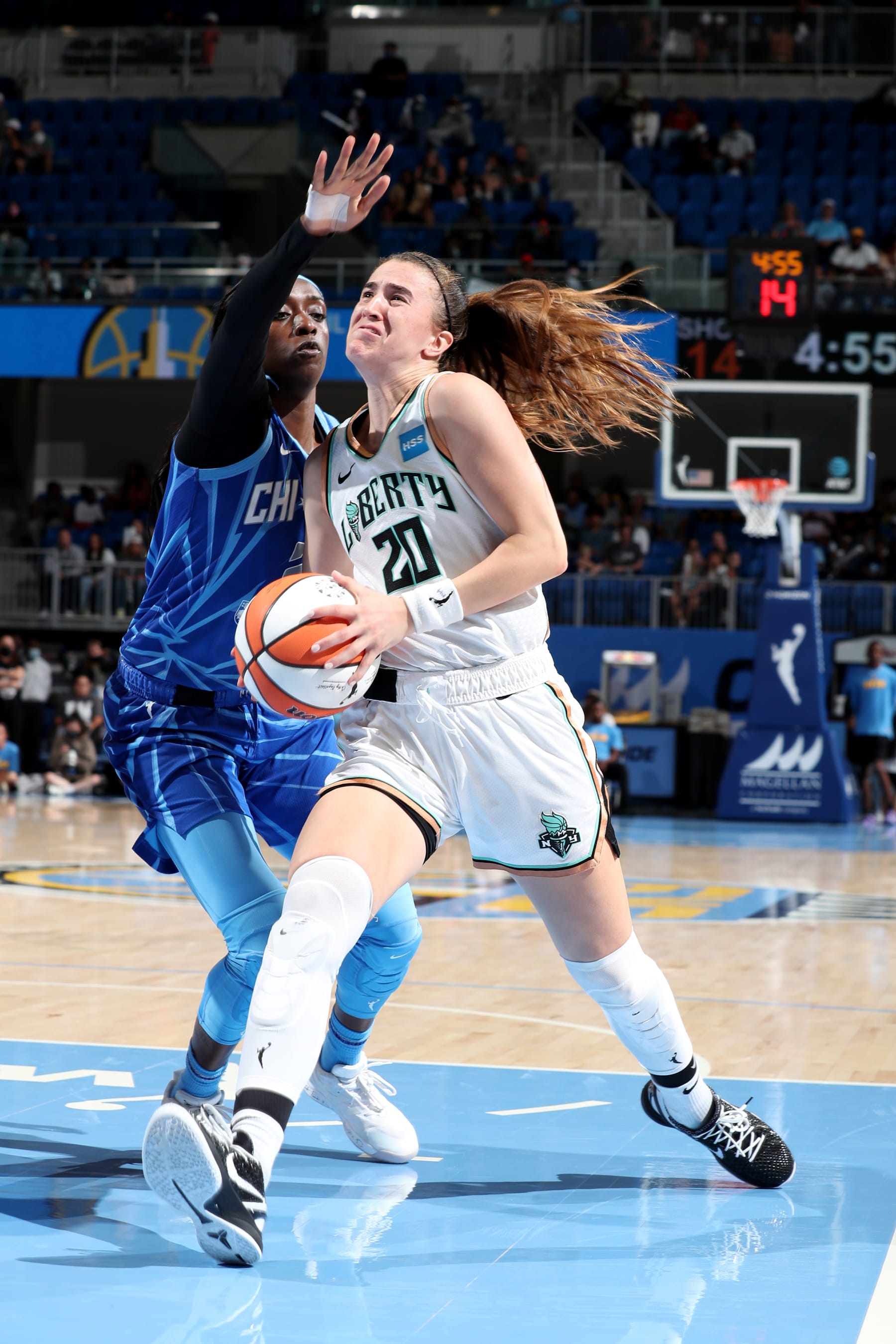CHICAGO, IL - JULY 29: Sabrina Ionescu #20 of the New York Liberty drives to the basket during the game against the Chicago Sky on July  29, 2022 at United Center in Chicago, Illinois. NOTE TO USER: User expressly acknowledges and agrees that, by downloading and or using this photograph, User is consenting to the terms and conditions of the Getty Images License Agreement. Mandatory Copyright Notice: Copyright 2022 NBAE (Photo by Jeff Haynes/NBAE via Getty Images)