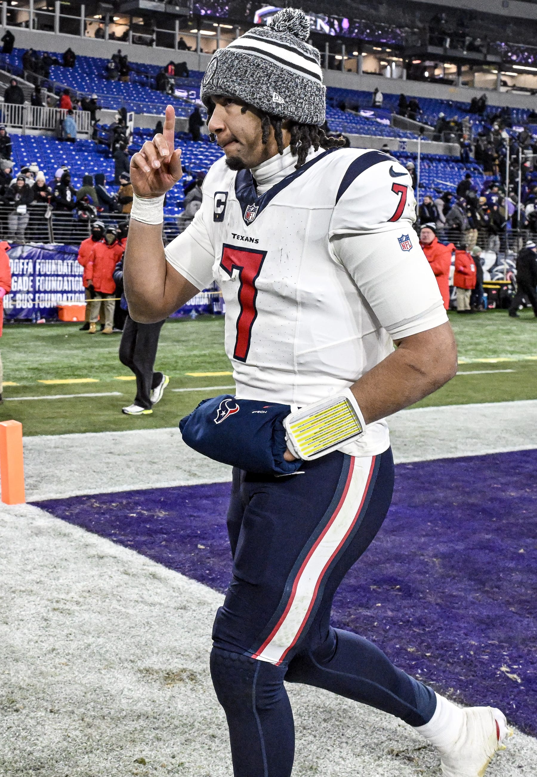 BALTIMORE, MD - JANUARY 20:  Houston Texans quarterback C.J. Stroud (7) walks off the field following the Houston Texans game versus the Baltimore Ravens in the AFC Divisional Playoffs on January 20, 2024 at M&T Bank Stadium in Baltimore, MD.  (Photo by Mark Goldman/Icon Sportswire via Getty Images)