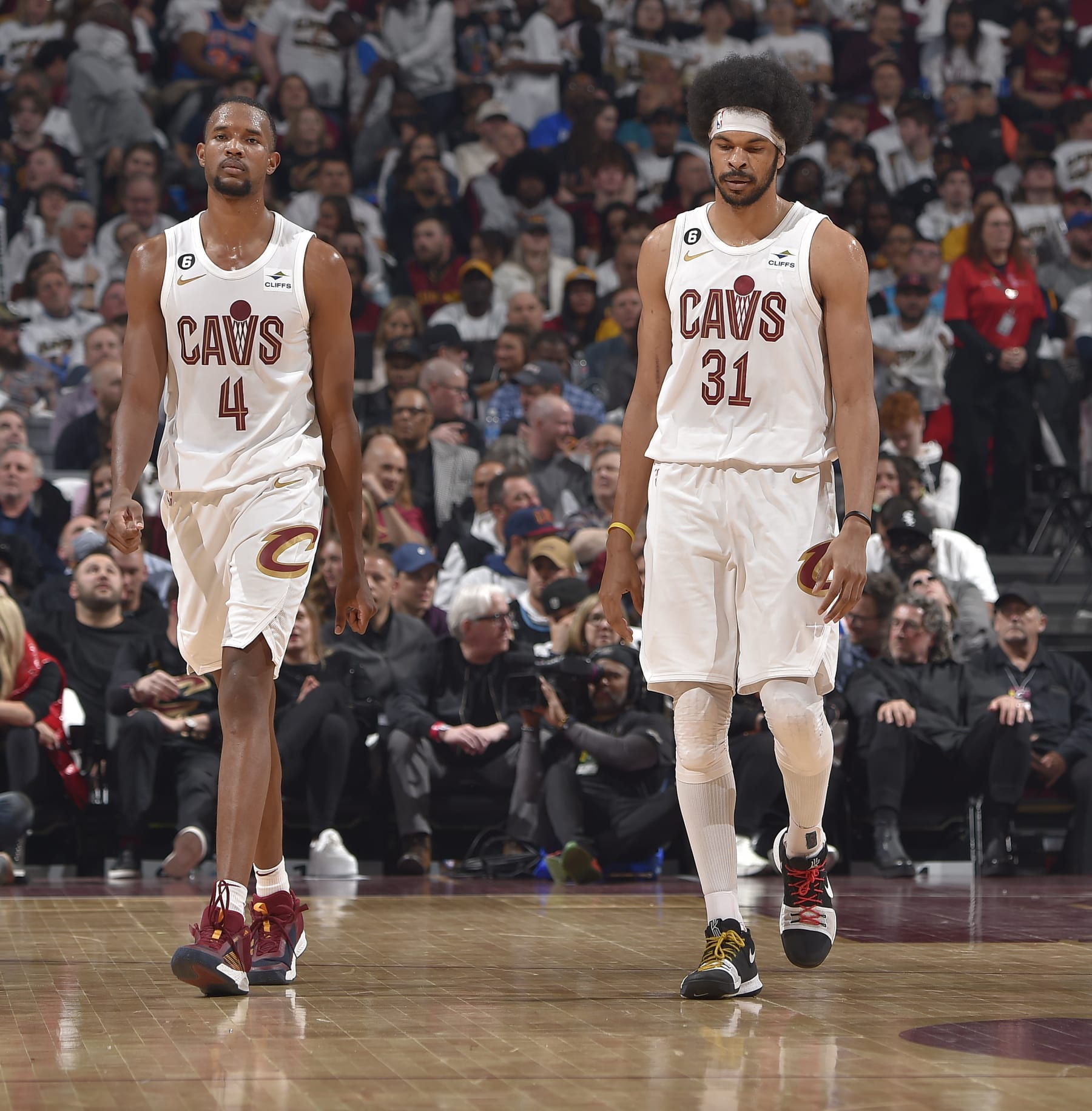 Evan Mobley and Jarrett Allen
