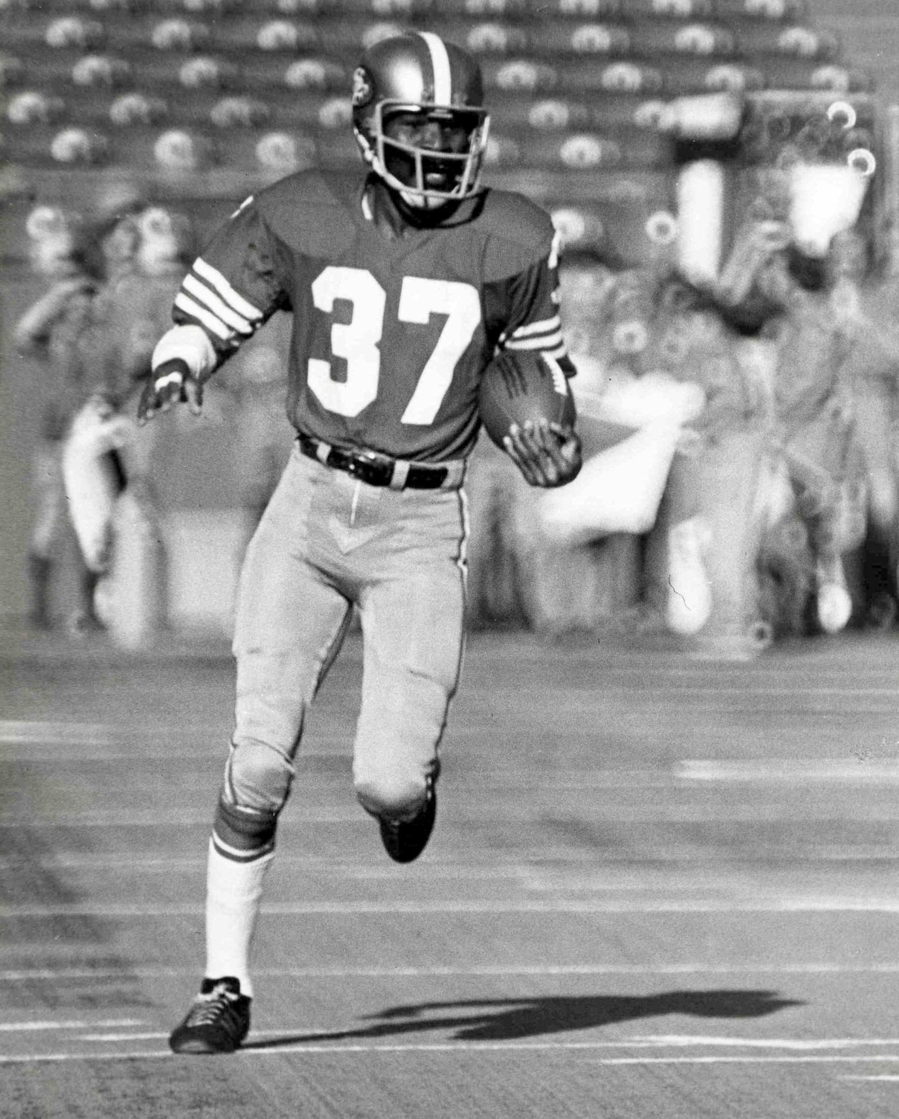 Hall of Fame defensive back Jimmy Johnson of the San Francisco 49ers. (Photo by Dennis Desprois/Getty Images)