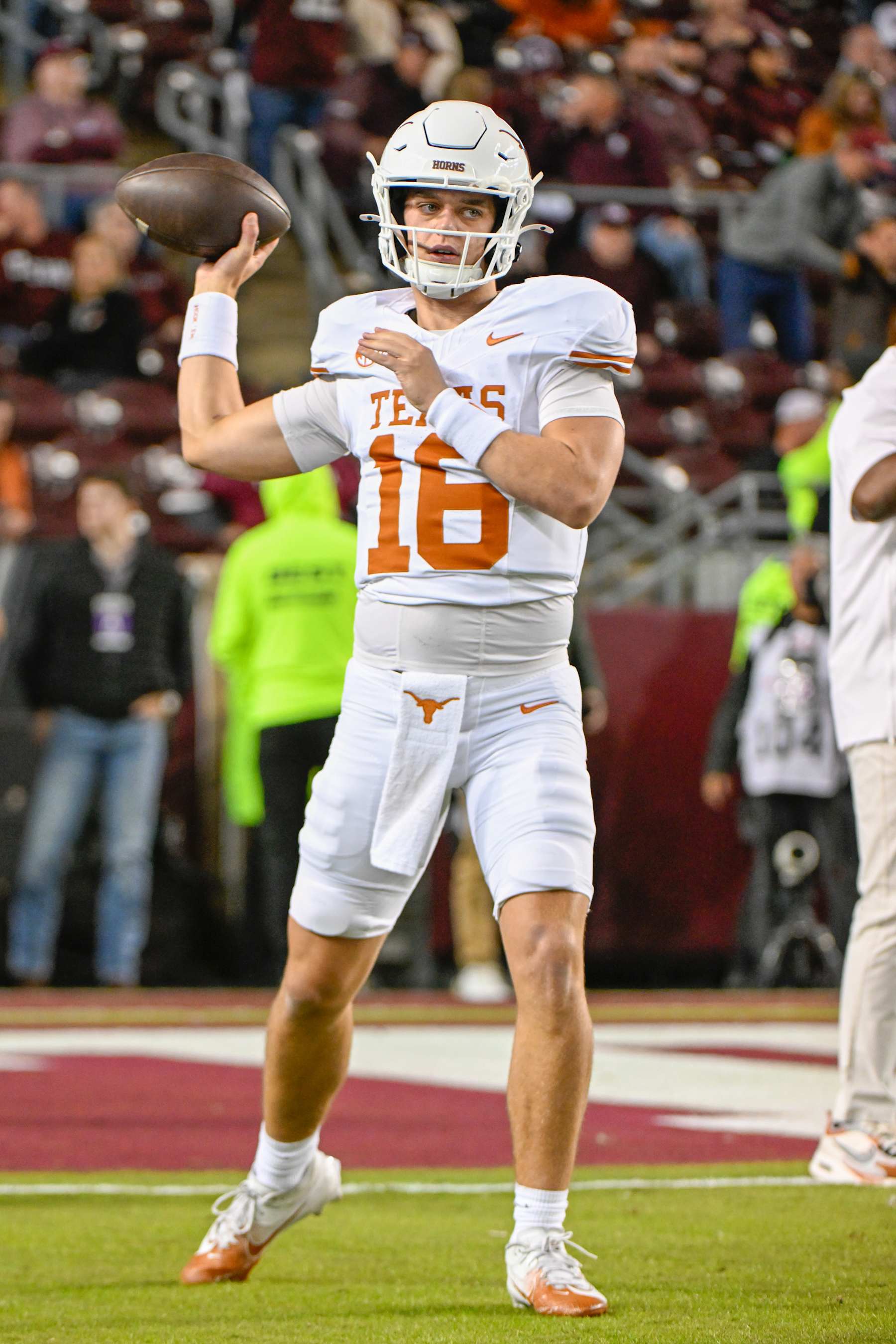 COLLEGE STATION, TX - NOVEMBER 30: Texas Longhorns quarterback Arch Manning (16) warms up before the football game between the Texas Longhorns and Texas A&M Aggies on November 30, 2024, at Kyle Field in College Station, Texas. (Photo by Ken Murray/Icon Sportswire via Getty Images)
