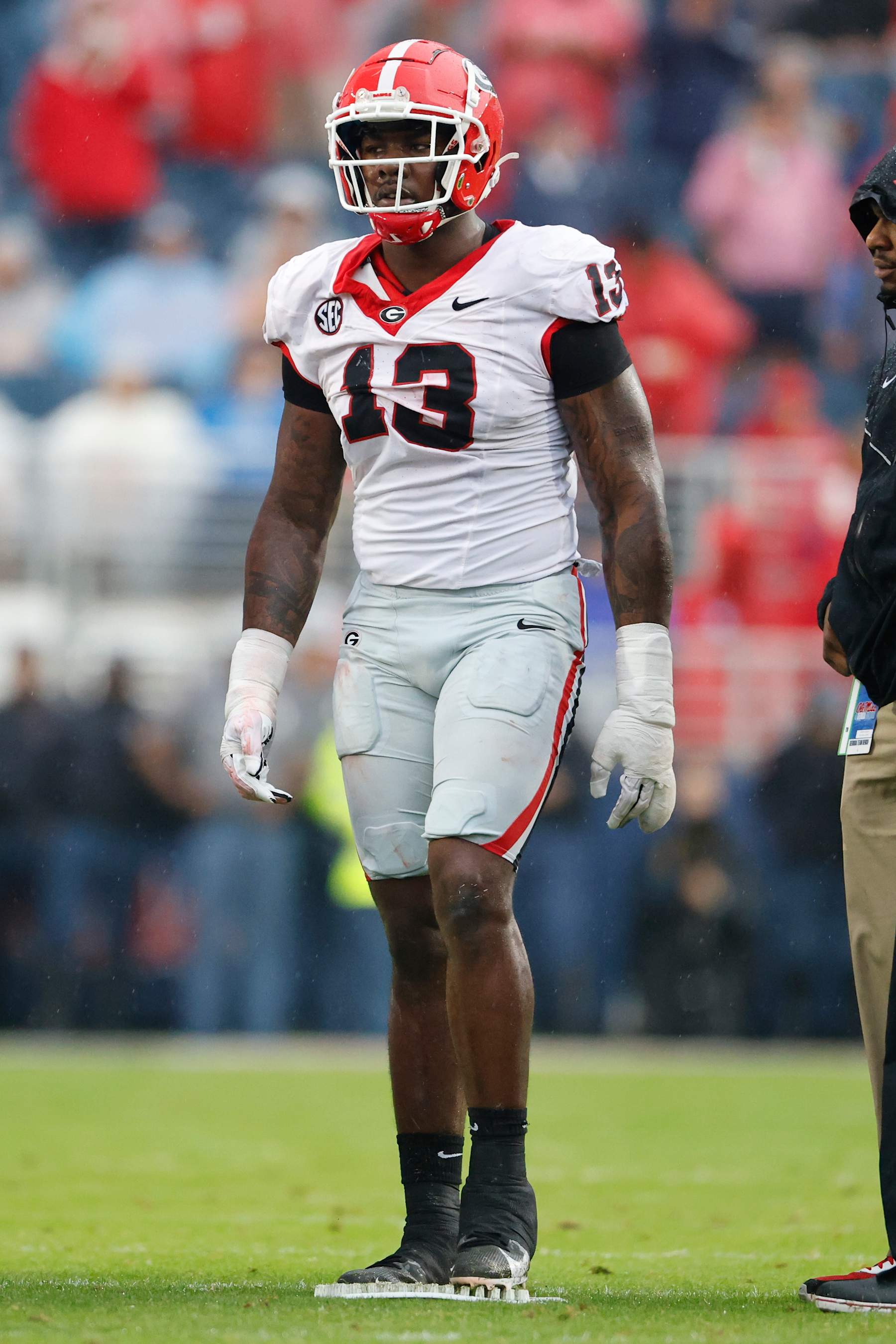 OXFORD, MS - NOVEMBER 09:  Georgia Bulldogs defensive lineman Mykel Williams (13) during the college football game between Georgia Bulldogs and Ole Miss Rebels on November 9, 2024, at Vaught-Hemingway Stadium in Oxford, Mississippi. (Photo by Andy Altenburger/Icon Sportswire via Getty Images)