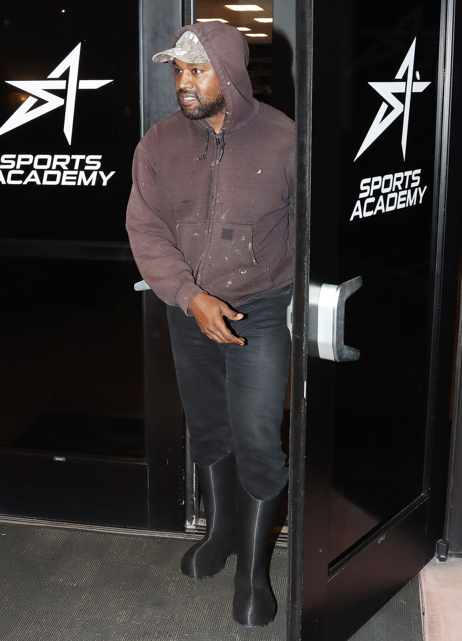 LOS ANGELES, CA - OCTOBER 21: Kanye West is seen on October 21, 2022 in Los Angeles, California (Photo by MEGA/GC Images)