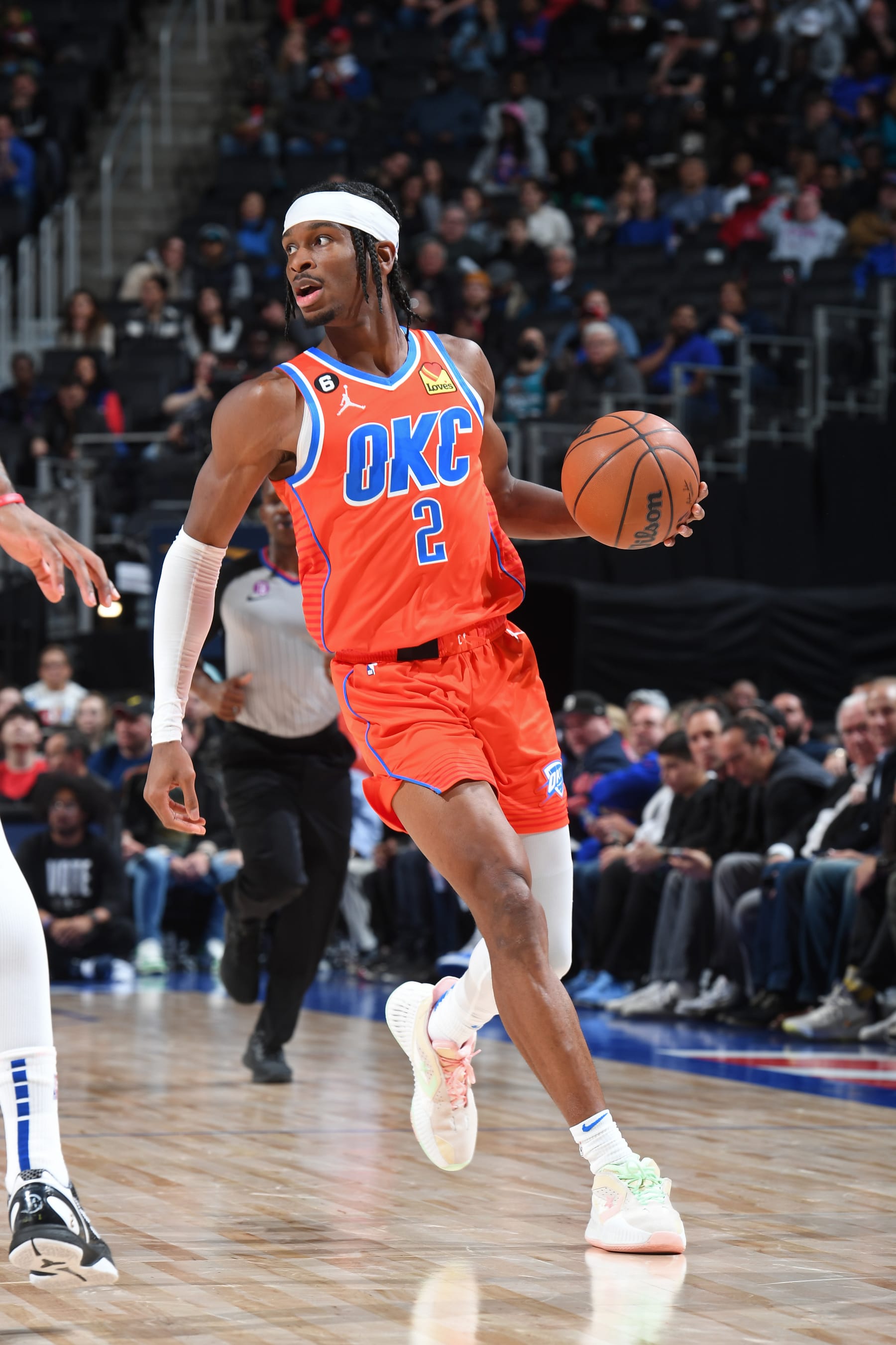 DETROIT, MI - NOVEMBER 7: Shai Gilgeous-Alexander #2 of the Oklahoma City Thunder dribbles the ball against the Detroit Pistons on November 7, 2022 at Little Caesars Arena in Detroit, Michigan. NOTE TO USER: User expressly acknowledges and agrees that, by downloading and/or using this photograph, User is consenting to the terms and conditions of the Getty Images License Agreement. Mandatory Copyright Notice: Copyright 2022 NBAE (Photo by Chris Schwegler/NBAE via Getty Images)