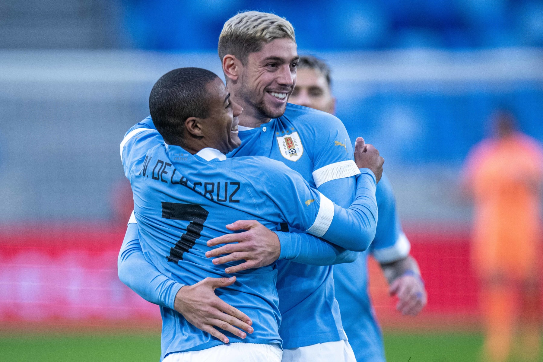 BRATISLAVA, SLOVAKIA - SEPTEMBER 27: Nicolas De La Cruz celebrates with Federico Valverde of Uruguay after scoring opening goal during the international friendly match between Uruguay and Canada  at Tehelne pole on September 27, 2022 in Bratislava, Slovakia. (Photo by Sebastian Frej/MB Media/Getty Images)