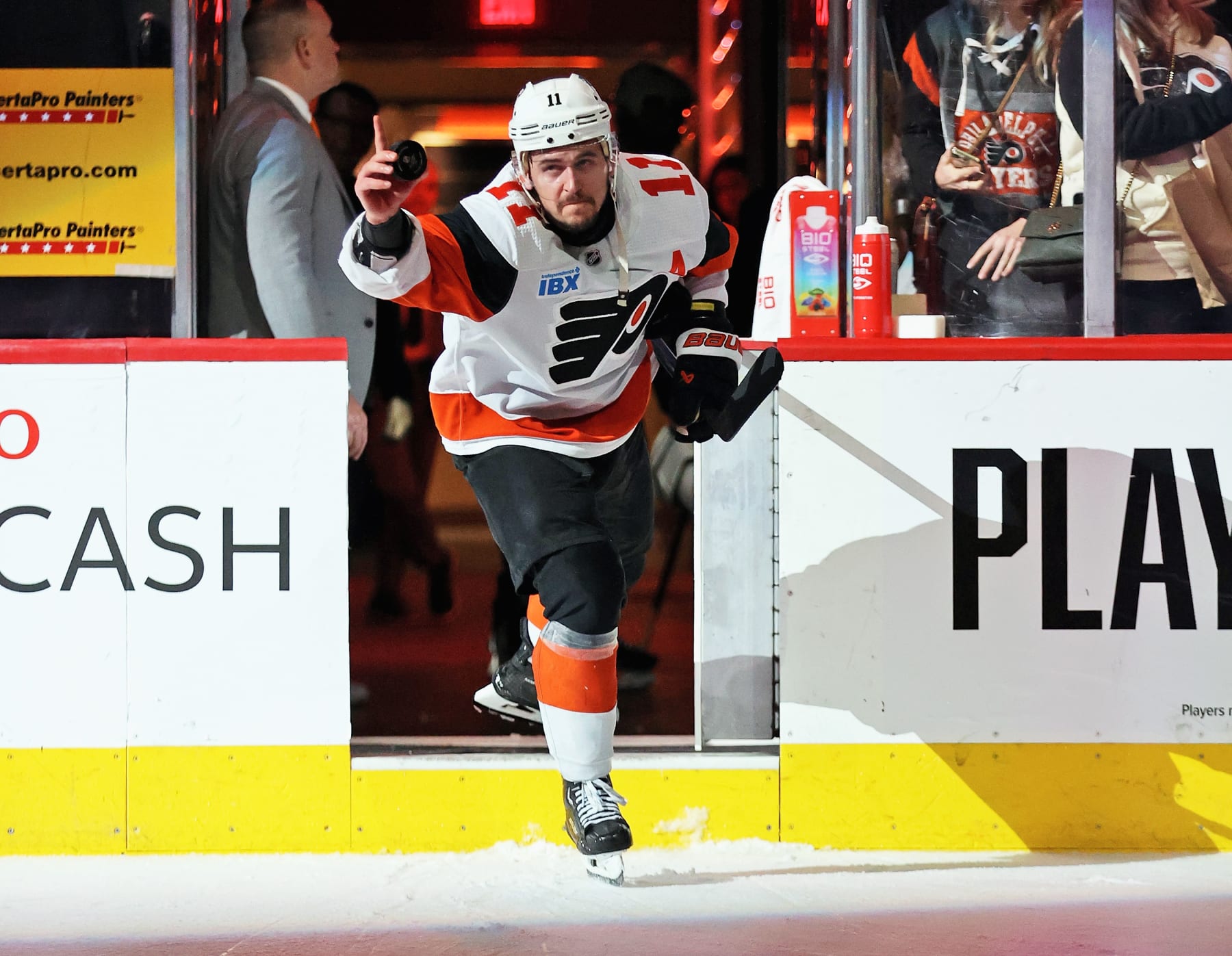 PHILADELPHIA, PENNSYLVANIA - APRIL 13: Travis Konecny #11 of the Philadelphia Flyers acknowledges the crowd after scoring the only goal in his team's 1-0 win against the New Jersey Devils at the Wells Fargo Center on April 13, 2024 in Philadelphia, Pennsylvania. The goal was Konecny's 400th point of his NHL career.  (Photo by Len Redkoles/NHLI via Getty Images)