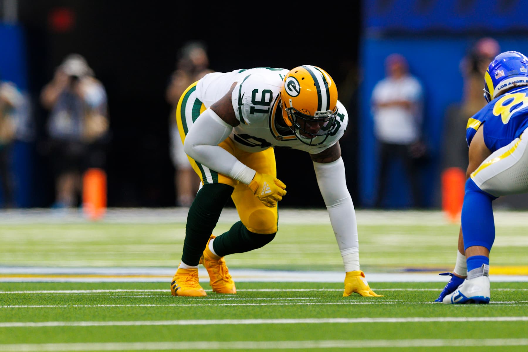 INGLEWOOD, CALIFORNIA - OCTOBER 6: Preston Smith #91 of the Green Bay Packers in a defensive stance during the first half against the Los Angeles Rams at SoFi Stadium on October 6, 2024 in Inglewood, California. (Photo by Ric Tapia/Getty Images)