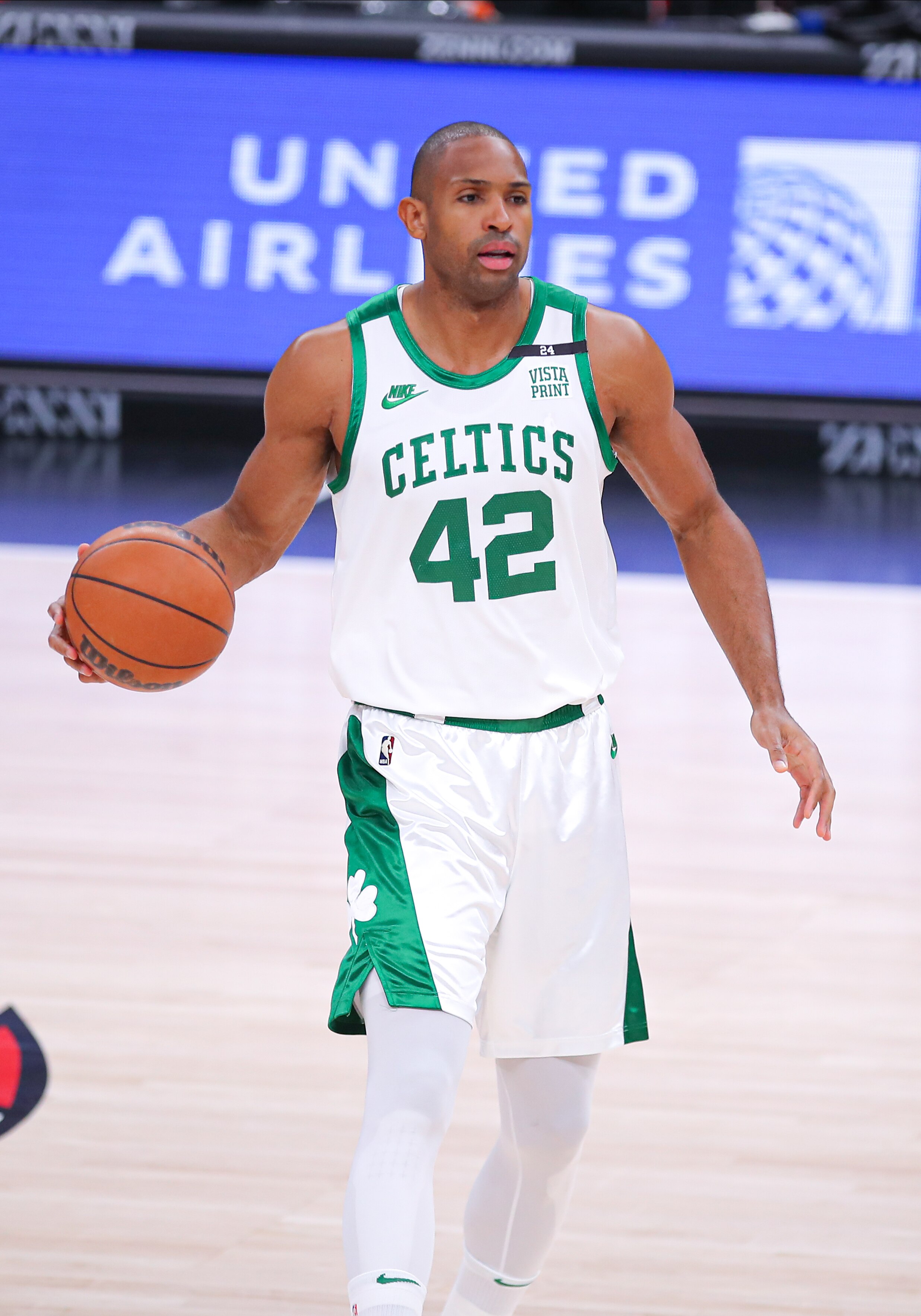 CHICAGO, IL - APRIL 06: Boston Celtics center Al Horford (42) looks on during a NBA game between the Boston Celtics and the Chicago Bulls on April 6, 2022 at the United Center in Chicago, IL. (Photo by Melissa Tamez/Icon Sportswire via Getty Images)