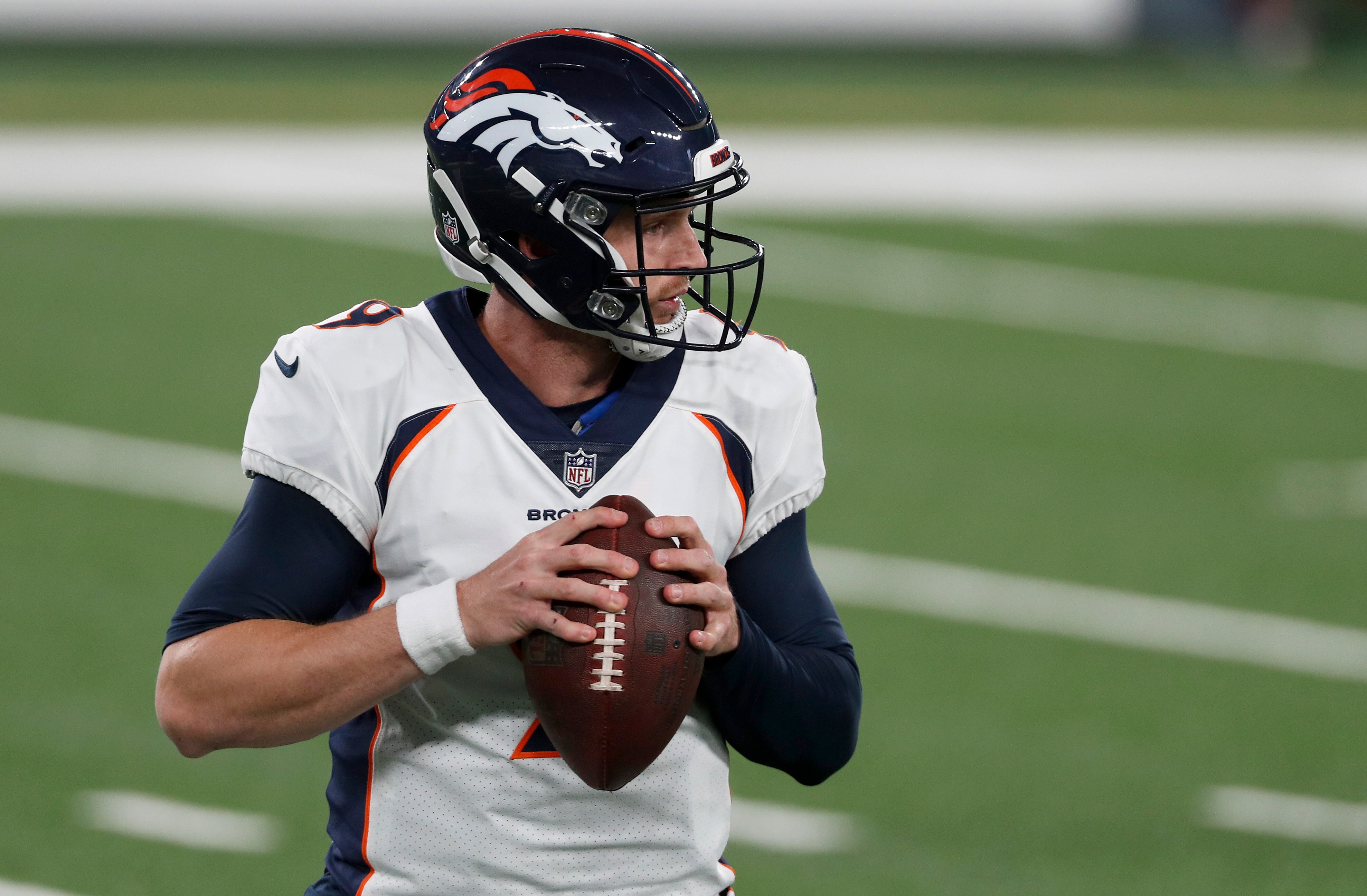 EAST RUTHERFORD, NEW JERSEY - OCTOBER 01: (NEW YORK DAILIES OUT)  Jeff Driskel #9 of the Denver Broncos warms up before a game against the New York Jets at MetLife Stadium on October 01, 2020 in East Rutherford, New Jersey. The Broncos defeated the Jets 37-28. (Photo by Jim McIsaac/Getty Images)