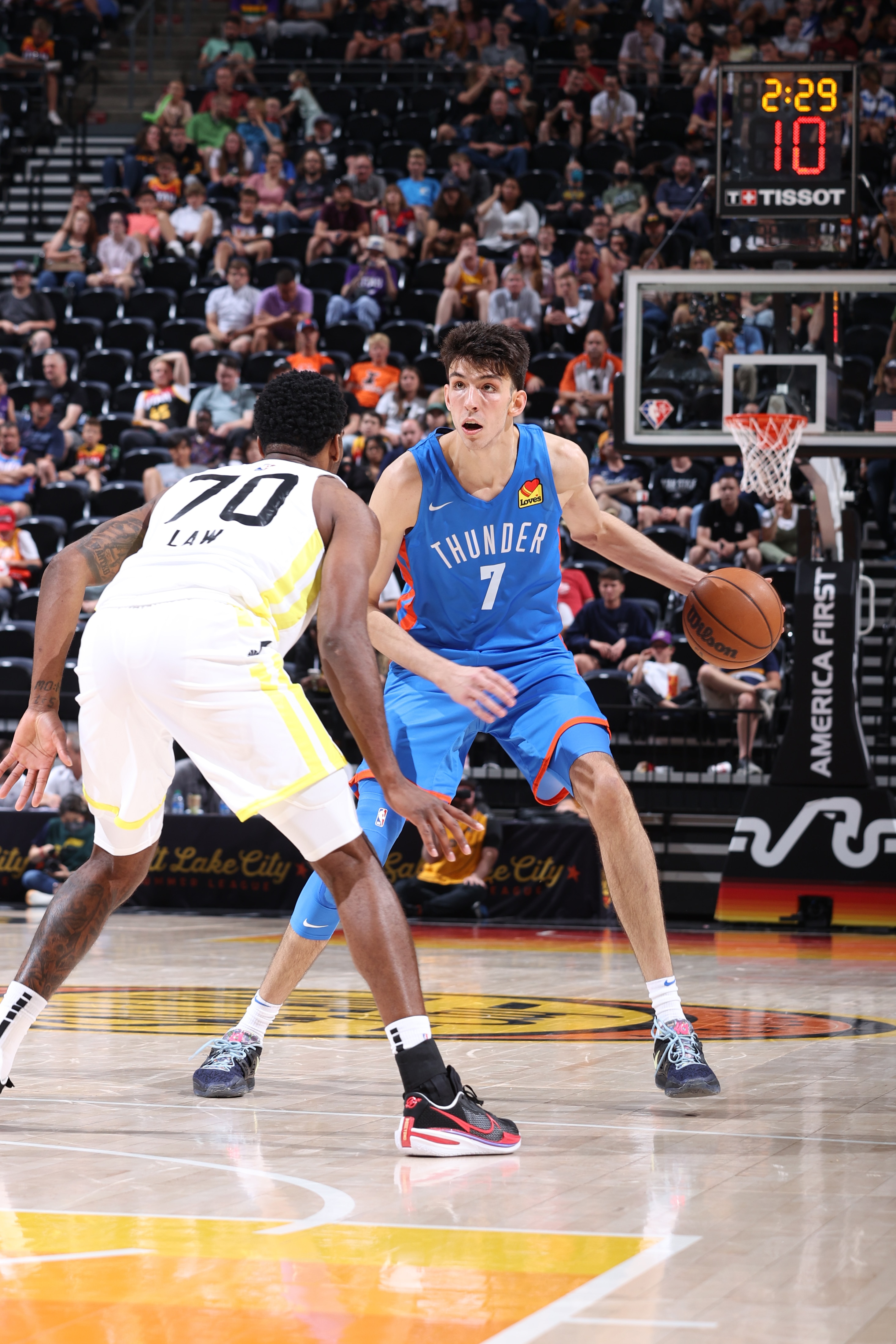 SALT LAKE CITY, UT - JULY 5: Chet Holmgren #7 of the Oklahoma City Thunder shoots the ball. during the game against the Utah Jazz during the 2022 NBA Salt Lake City Summer League on July 5, 2022 at vivint.SmartHome Arena in Salt Lake City, Utah. NOTE TO USER: User expressly acknowledges and agrees that, by downloading and or using this Photograph, User is consenting to the terms and conditions of the Getty Images License Agreement. Mandatory Copyright Notice: Copyright 2022 NBAE (Photo by Melissa Majchrzak/NBAE via Getty Images)