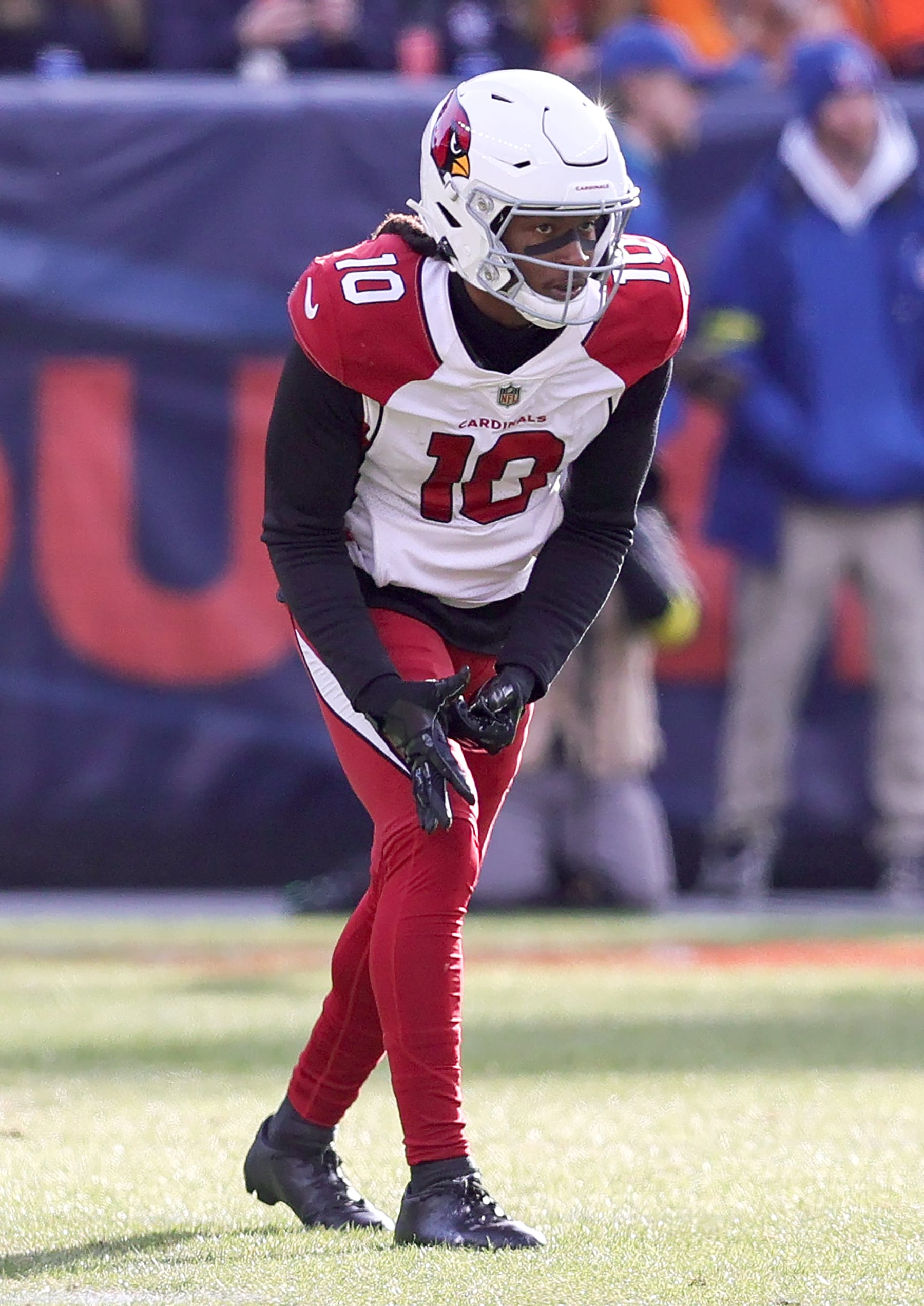 DENVER, CO - DECEMBER 18: Arizona Cardinals wide receiver DeAndre Hopkins gets set for a play during an NFL game between the Arizona Cardinals and the Denver Broncos on December 18, 2022 at Empower Field at Mile High in Denver, CO. (Photo by Steve Nurenberg/Icon Sportswire via Getty Images)