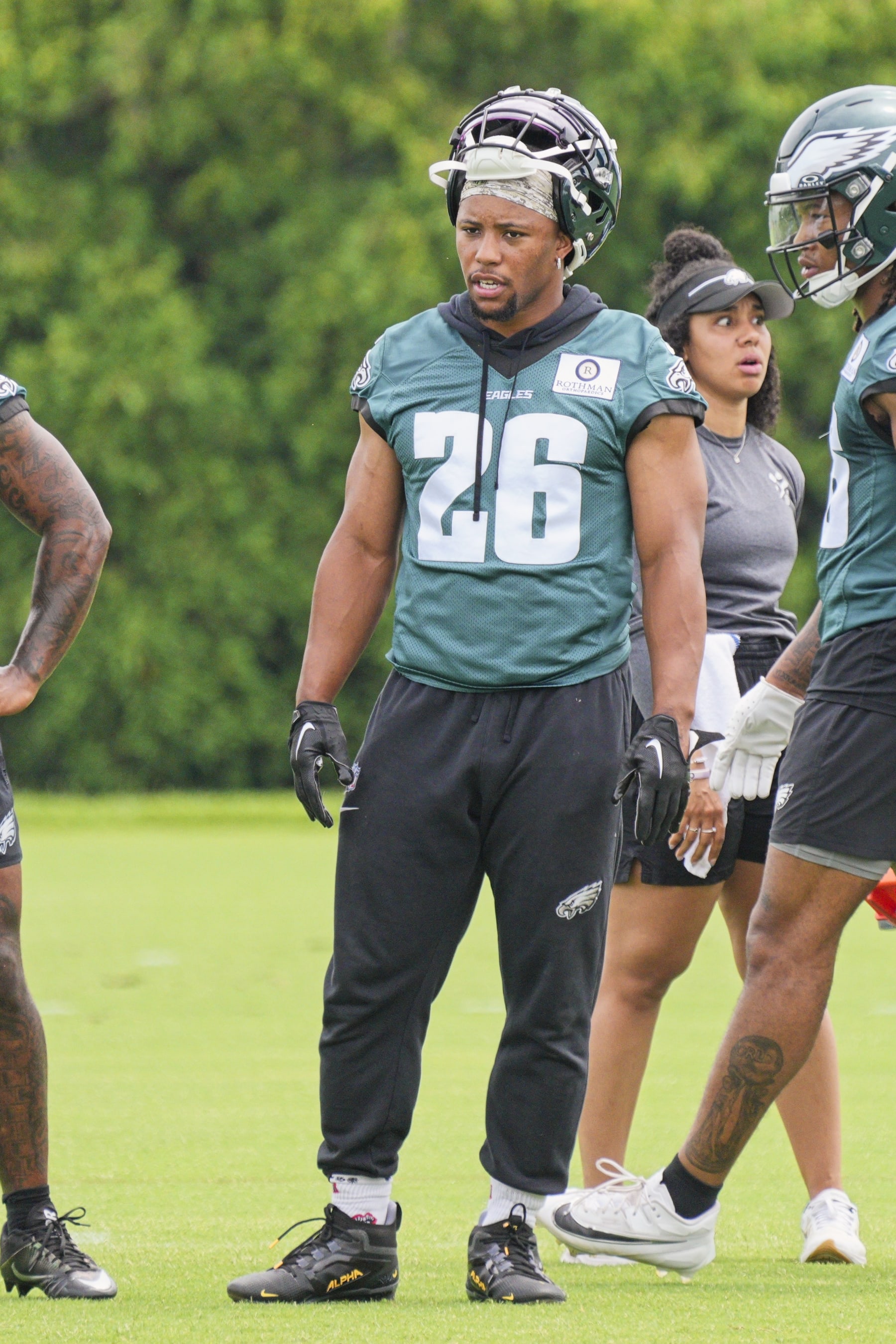 Philadelphia , PA - JUNE 06: Philadelphia Eagles running back Saquon Barkley (26) participates in Eagles mini camp on June 6, 2024 at the NovaCare Complex in Philadelphia. PA, (Photo by Andy Lewis/Icon Sportswire via Getty Images)