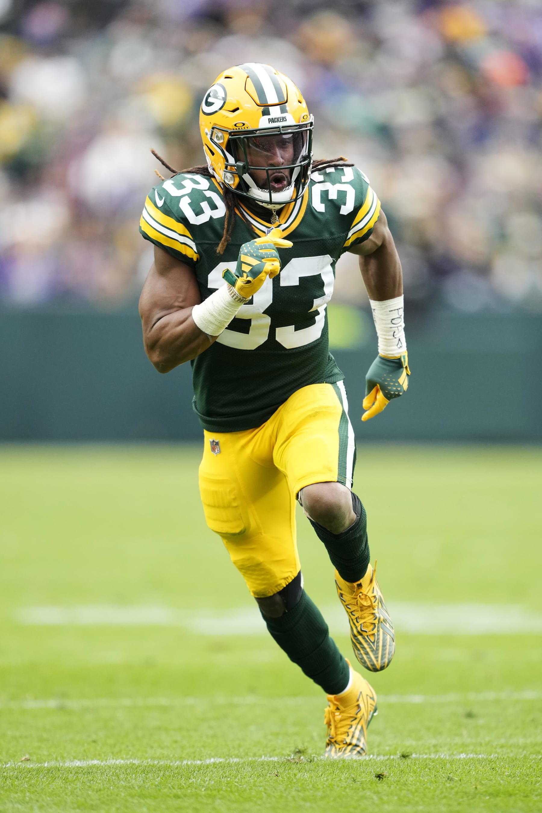 GREEN BAY, WISCONSIN - OCTOBER 29: Aaron Jones #33 of the Green Bay Packers runs a route in the second half against the Minnesota Vikings at Lambeau Field on October 29, 2023 in Green Bay, Wisconsin. (Photo by Patrick McDermott/Getty Images)