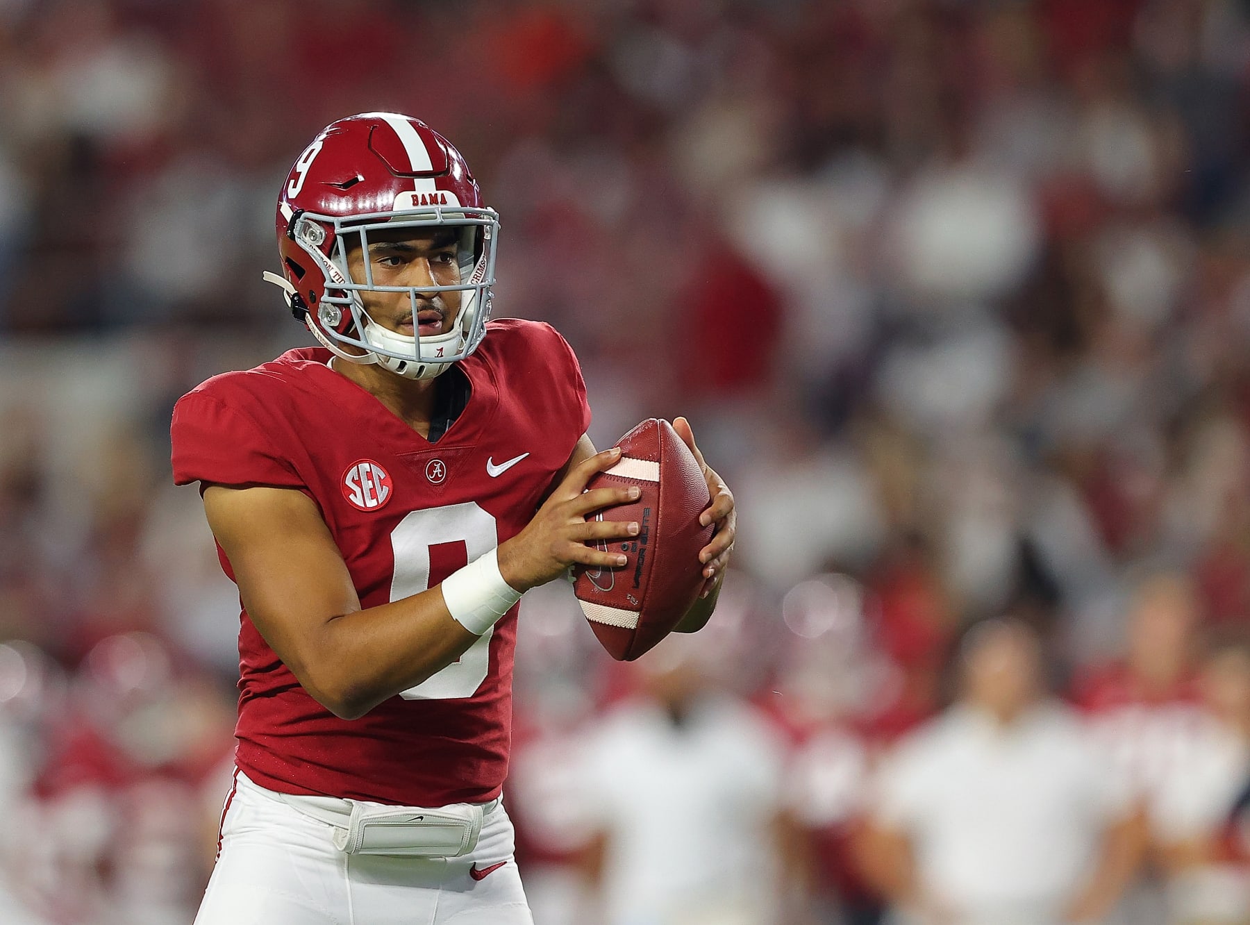 TUSCALOOSA, ALABAMA - SEPTEMBER 25:  Bryce Young #9 of the Alabama Crimson Tide steps back in the pocket against the Southern Miss Golden Eagles during the first half at Bryant-Denny Stadium on September 25, 2021 in Tuscaloosa, Alabama. (Photo by Kevin C. Cox/Getty Images)