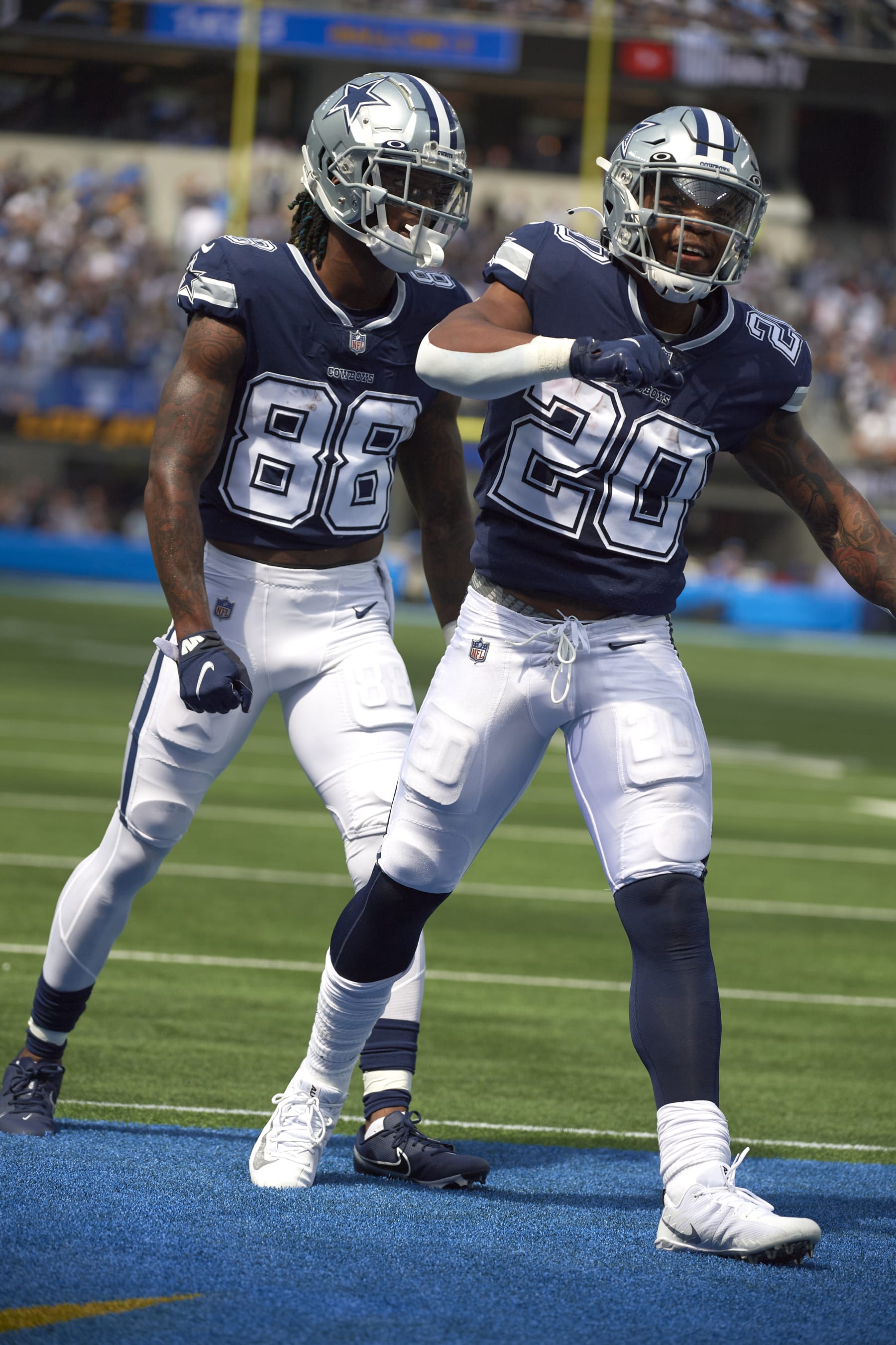 Football: Dallas Cowboys Tony Pollard (20) victorious after scoring touchdown with  CeeDee Lamb (88) vs Los Angeles Chargers at SoFi Stadium. Inglewood, CA 9/19/2021 CREDIT: John W. McDonough (Photo by John W. McDonough/Sports Illustrated via Getty Images) (Set Number: X163816 TK1)