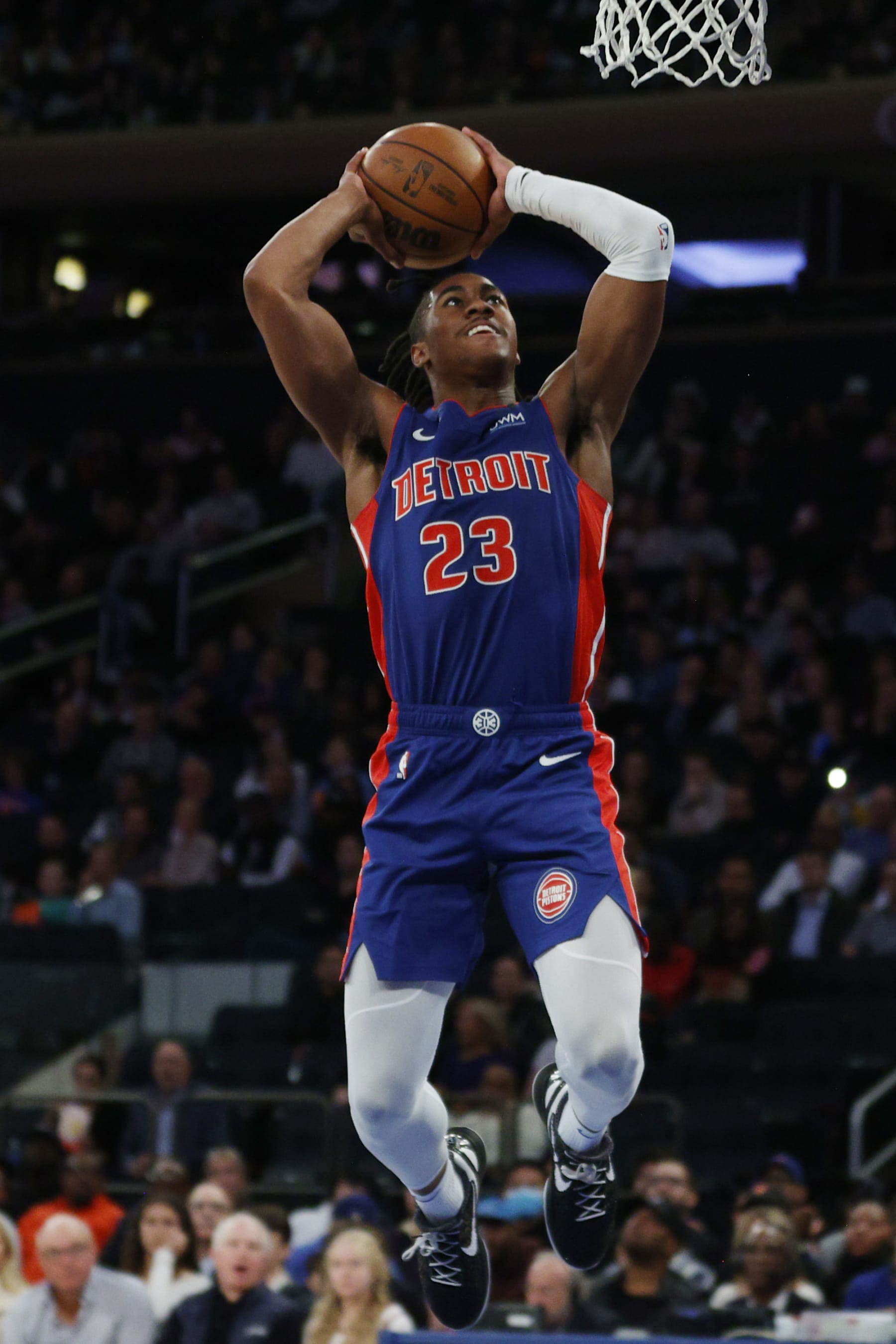 NEW YORK, NEW YORK - OCTOBER 04: Jaden Ivey #23 of the Detroit Pistons goes to the basket during the first half against the New York Knicks at Madison Square Garden on October 04, 2022 in New York City. NOTE TO USER: User expressly acknowledges and agrees that, by downloading and or using this photograph, User is consenting to the terms and conditions of the Getty Images License Agreement. (Photo by Sarah Stier/Getty Images)