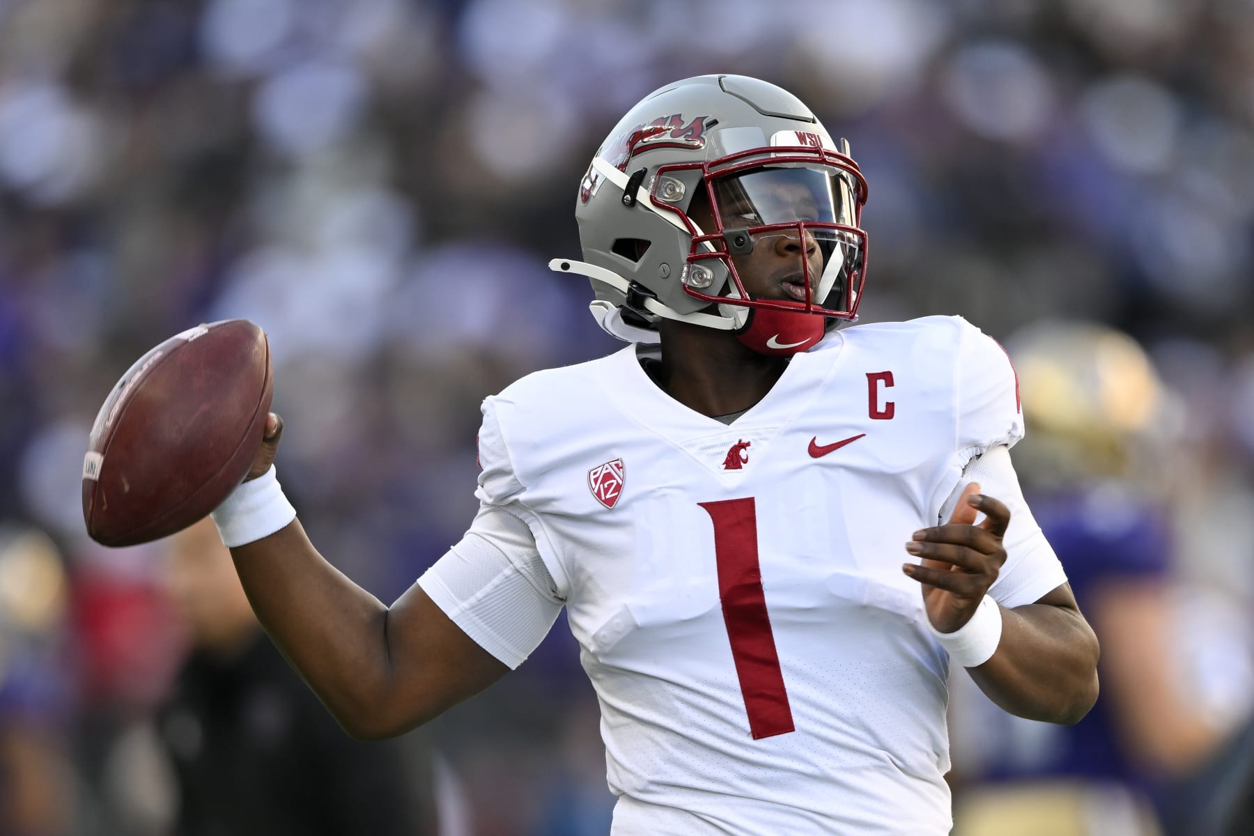 SEATTLE, WASHINGTON - NOVEMBER 25: Cameron Ward #1 of the Washington State Cougars warms up before the game against the Washington Huskies at Husky Stadium on November 25, 2023 in Seattle, Washington. (Photo by Alika Jenner/Getty Images)
