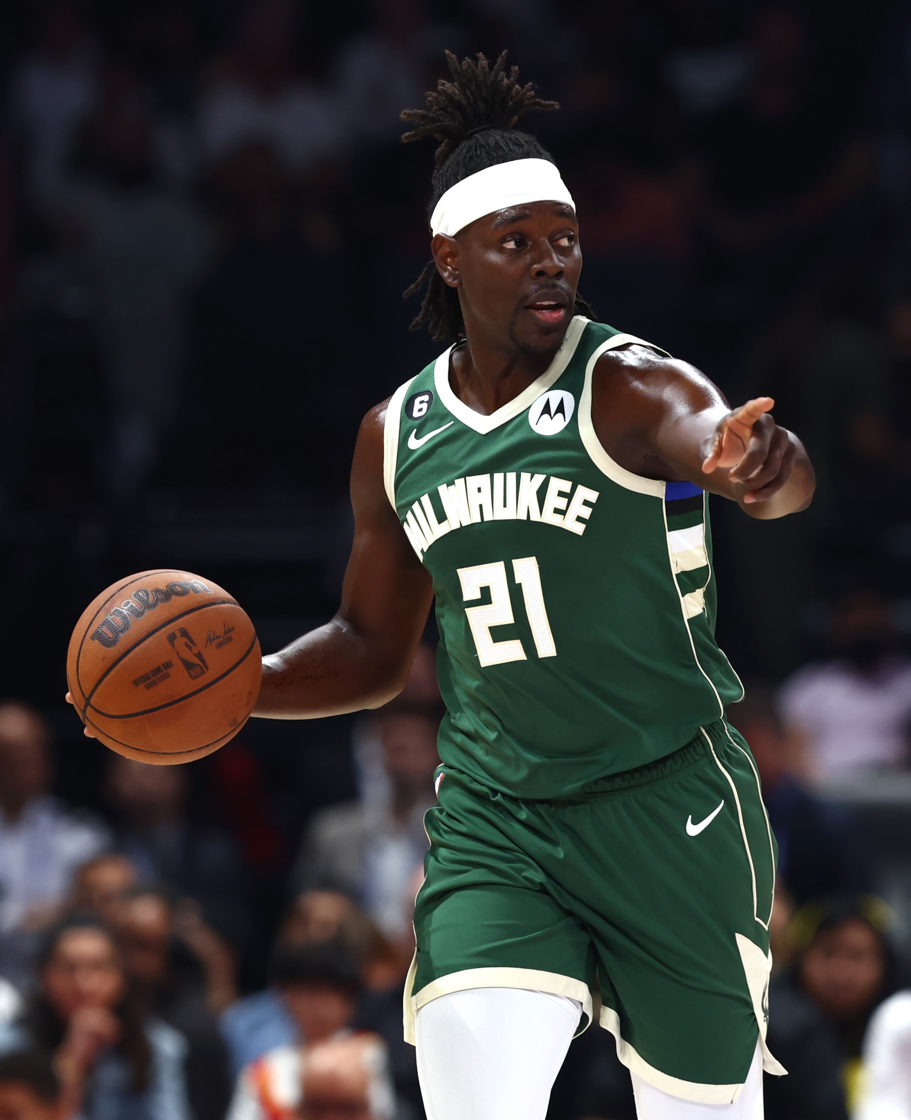 ABU DHABI, UNITED ARAB EMIRATES - OCTOBER 08: Jrue Holiday#21 of Milwaukee Bucks handles the ball during the second preseason NBA game between Atlanta Hawks and Milwaukee Bucks at Etihad Arena on October 08, 2022 in Abu Dhabi, United Arab Emirates. (Photo by Francois Nel/Getty Images)