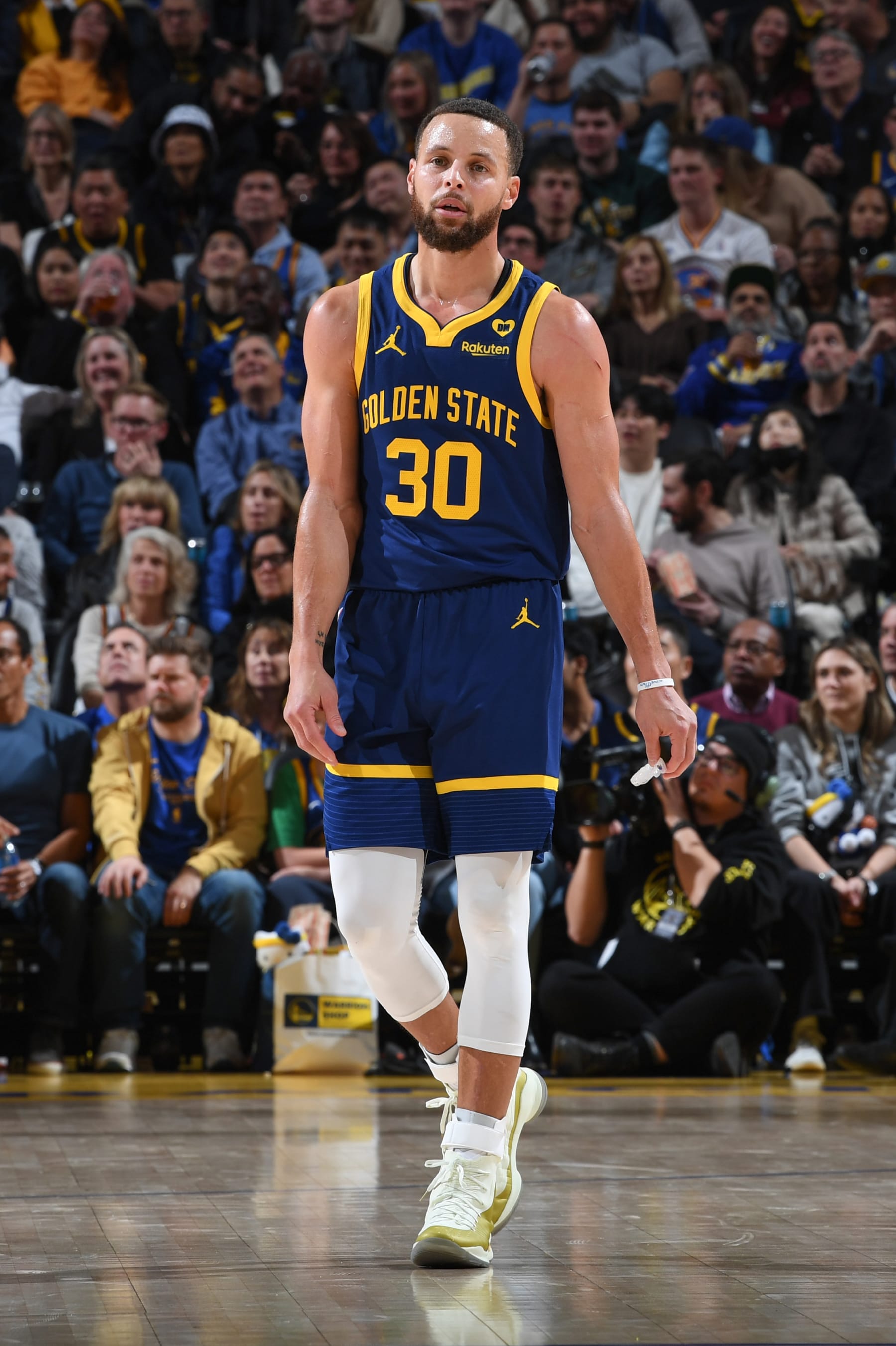 SAN FRANCISCO, CA - JANUARY 25:  Stephen Curry #30 of the Golden State Warriors look on during the game on January 25, 2024 at Chase Center in San Francisco, California. NOTE TO USER: User expressly acknowledges and agrees that, by downloading and or using this photograph, user is consenting to the terms and conditions of Getty Images License Agreement. Mandatory Copyright Notice: Copyright 2024 NBAE (Photo by Noah Graham/NBAE via Getty Images)
